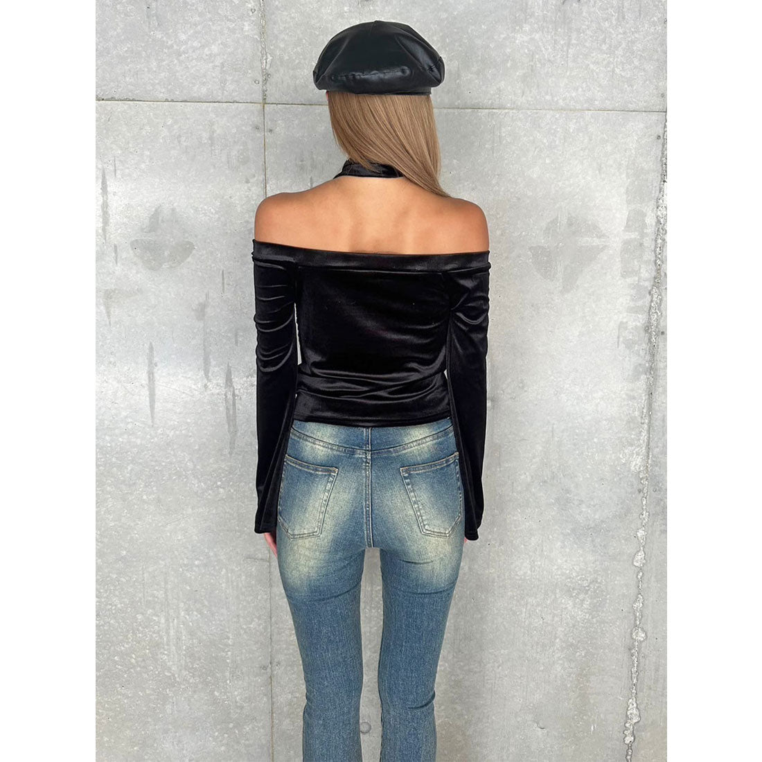 EGOIST EGOIST Off-Shoulder Velour Top with Stole