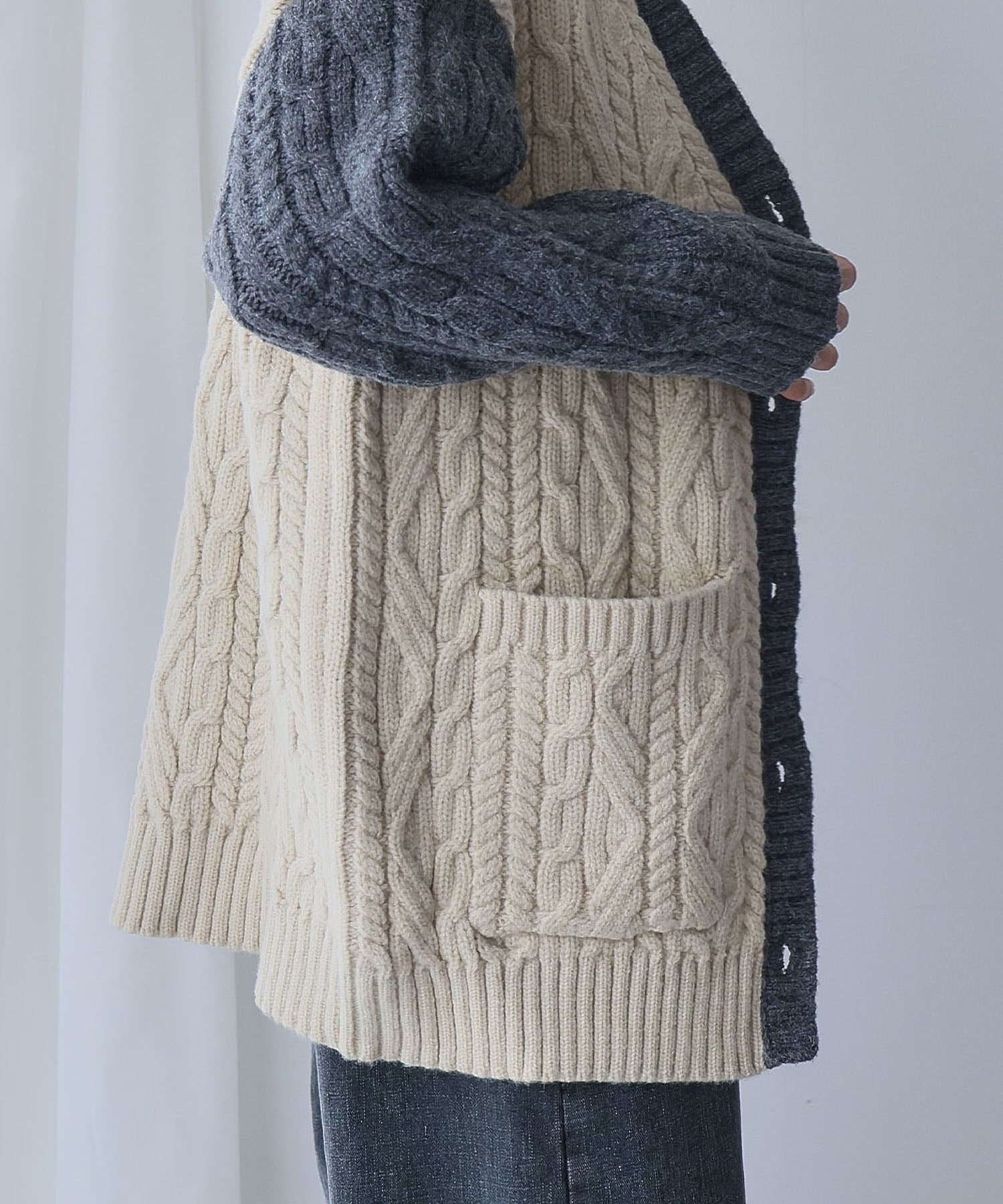 エルフランク ELFRANK バイカラー Vネック ケーブルニット カーディガン(ホワイト) アイボリーチャコールグレー