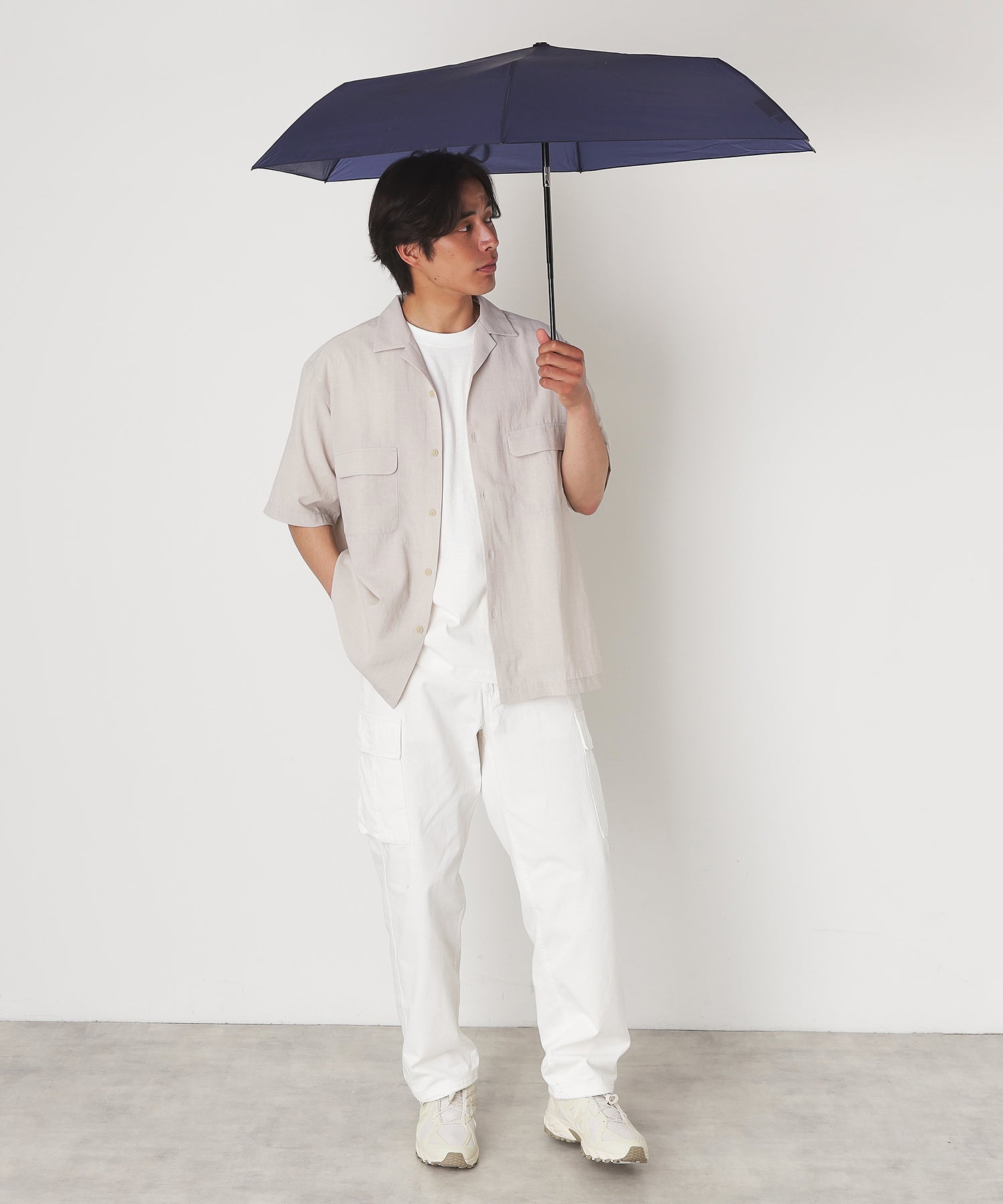 エスタ estaa マジで軽い傘ーマジカルテックー 自動開閉折りたたみ傘 (ネイビーブルー) ネイビーブルー