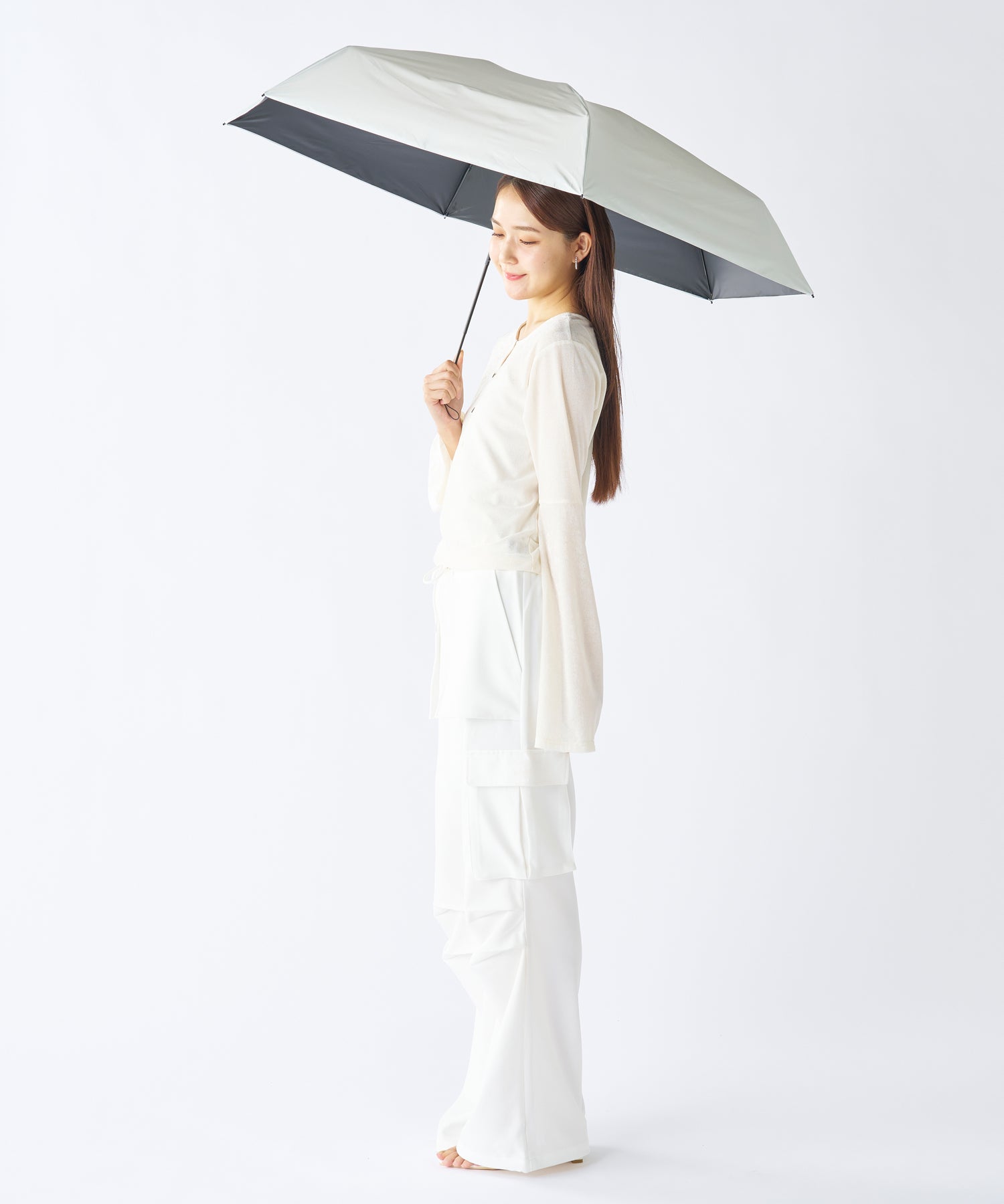 エスタ estaa 【超軽量/約158g~】マジカルテックプロ 遮光率100% 折りたたみ傘 晴雨兼用日傘 61cm (ペールスカイ) ペールスカイ