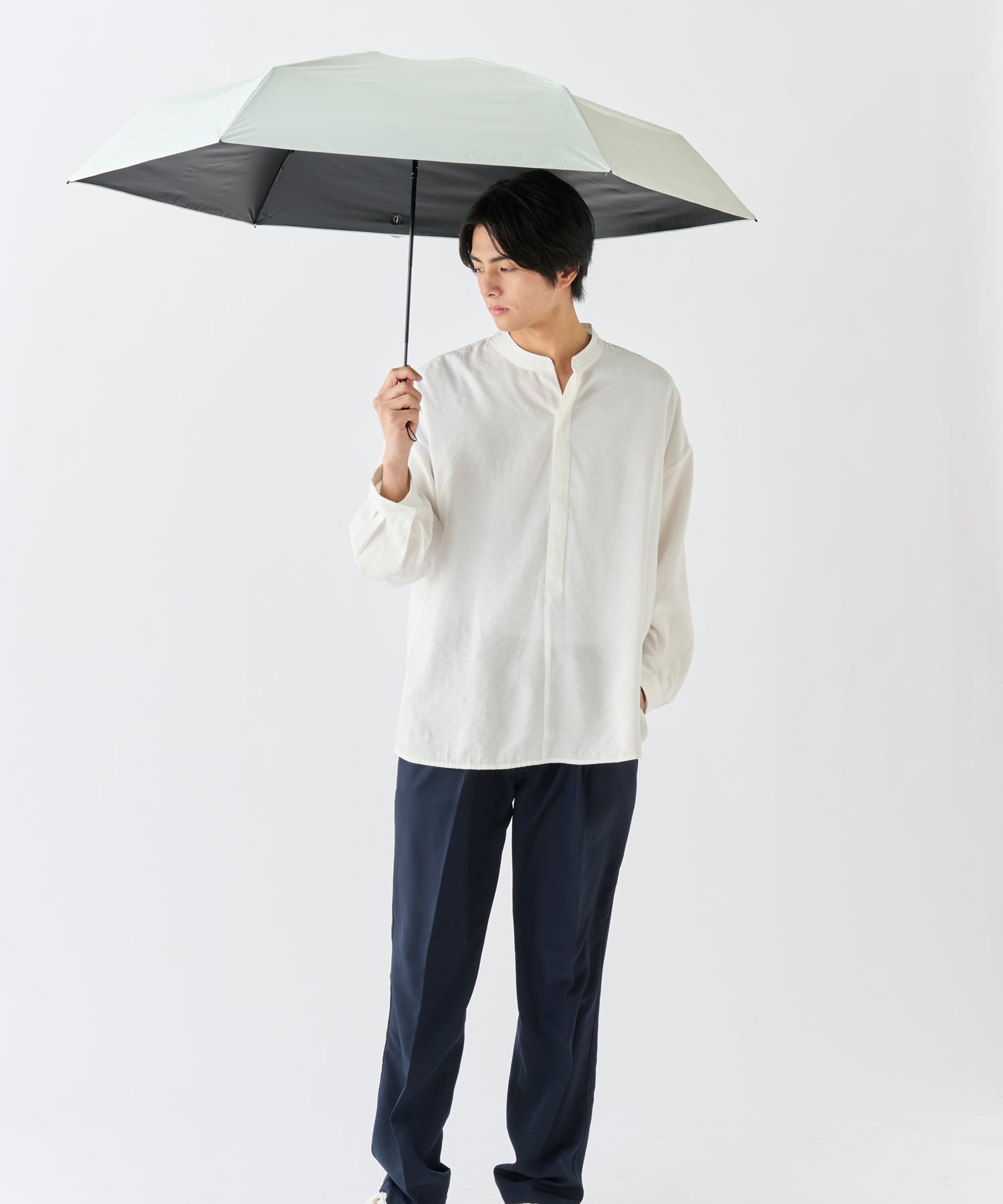 エスタ estaa 【超軽量/約158g~】マジカルテックプロ 遮光率100% 折りたたみ傘 晴雨兼用日傘 61cm (ペールスカイ) ペールスカイ