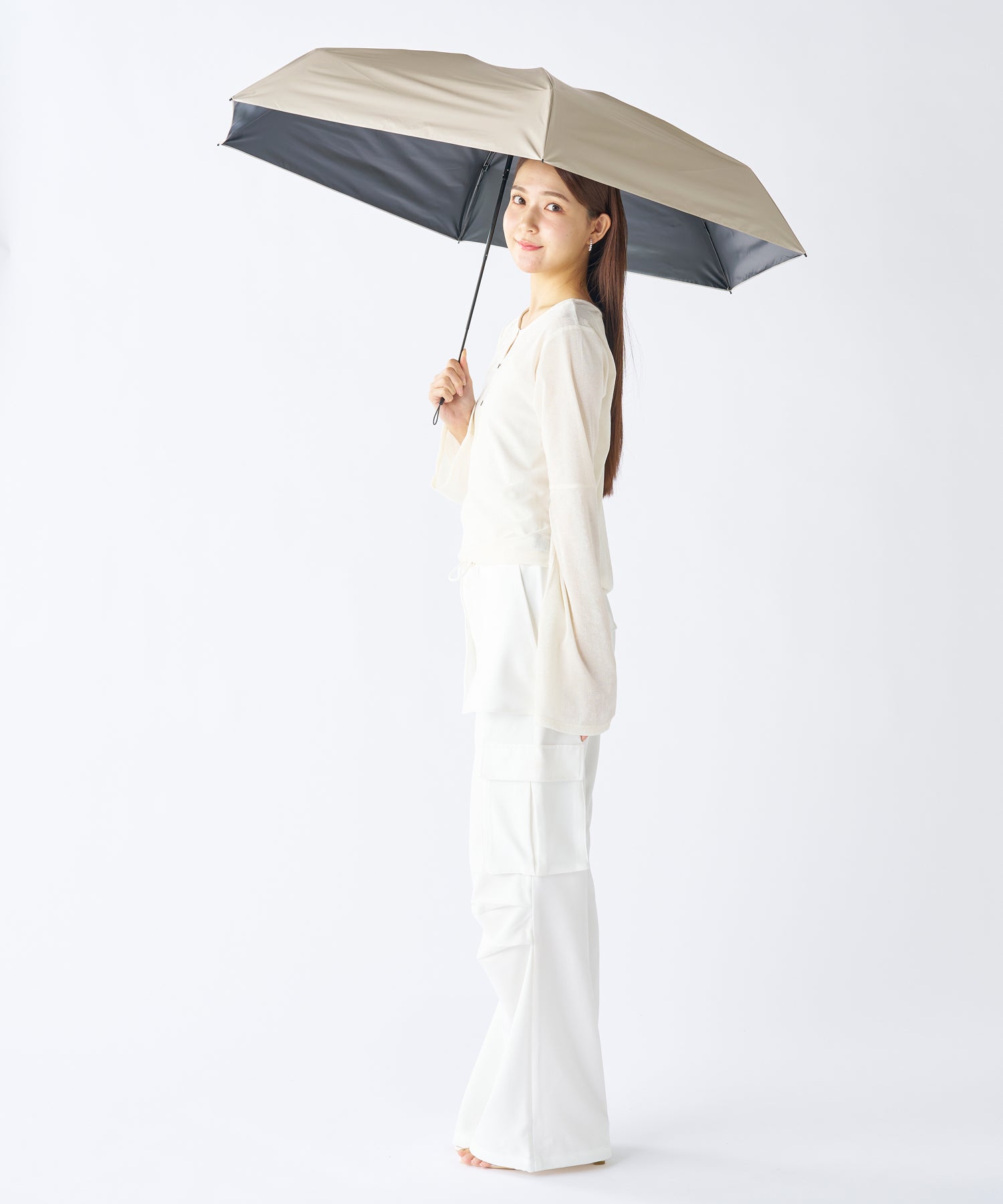 エスタ estaa 【超軽量/約158g~】マジカルテックプロ 遮光率100% 折りたたみ傘 晴雨兼用日傘 61cm (ペールスカイ) ペールスカイ