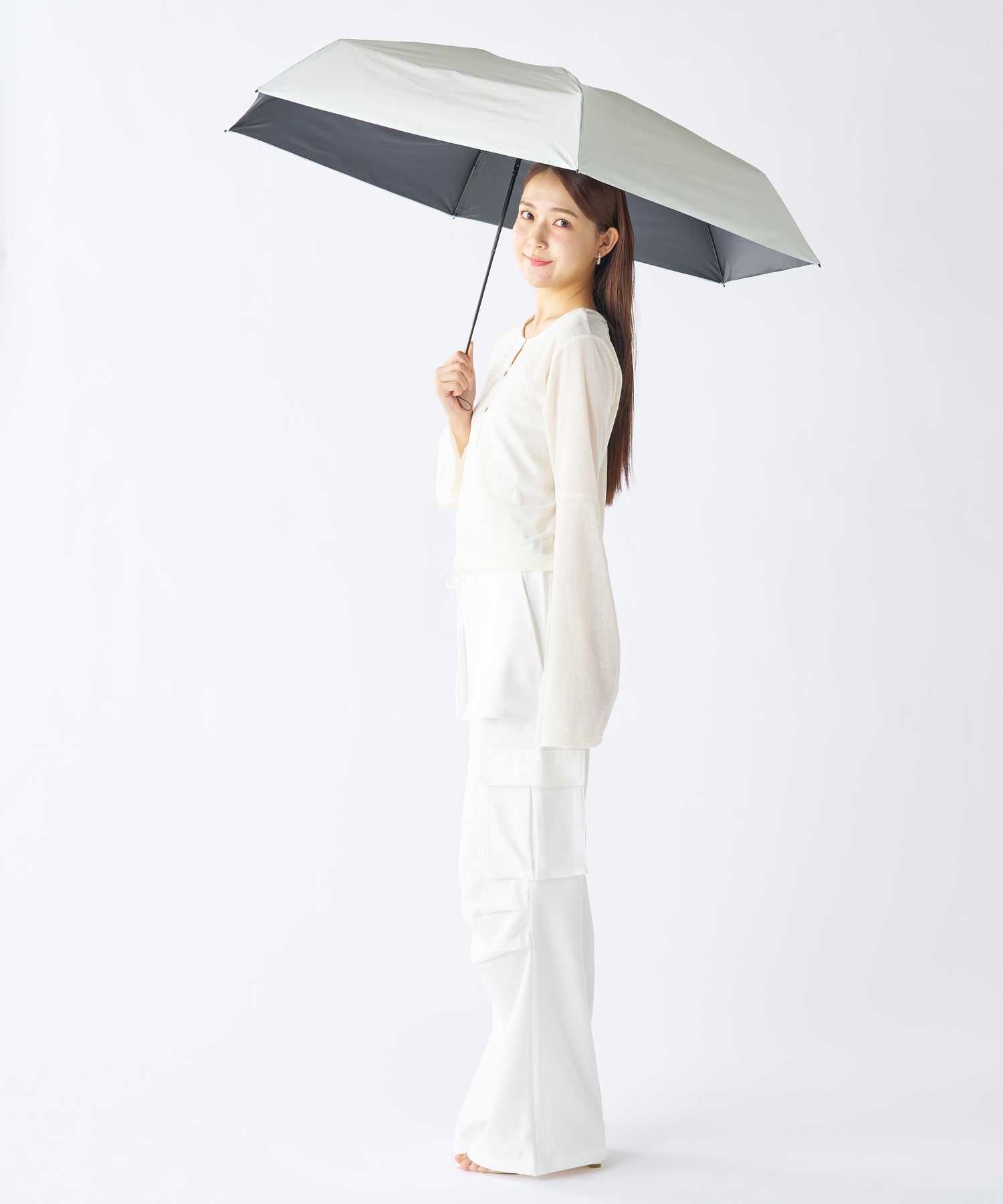 エスタ estaa 【超軽量/約158g~】マジカルテックプロ 遮光率100% 折りたたみ傘 晴雨兼用日傘 61cm (ホワイト) ホワイト