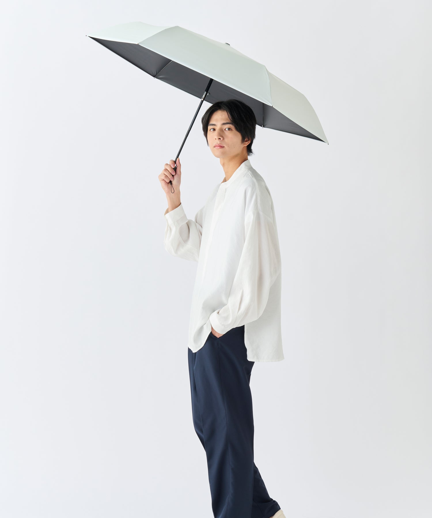 エスタ estaa 【超軽量/約240g~】マジカルテックプロ 遮光率100% 自動開閉傘 晴雨兼用日傘 UV 58cm (ペールスカイ) ペールスカイ