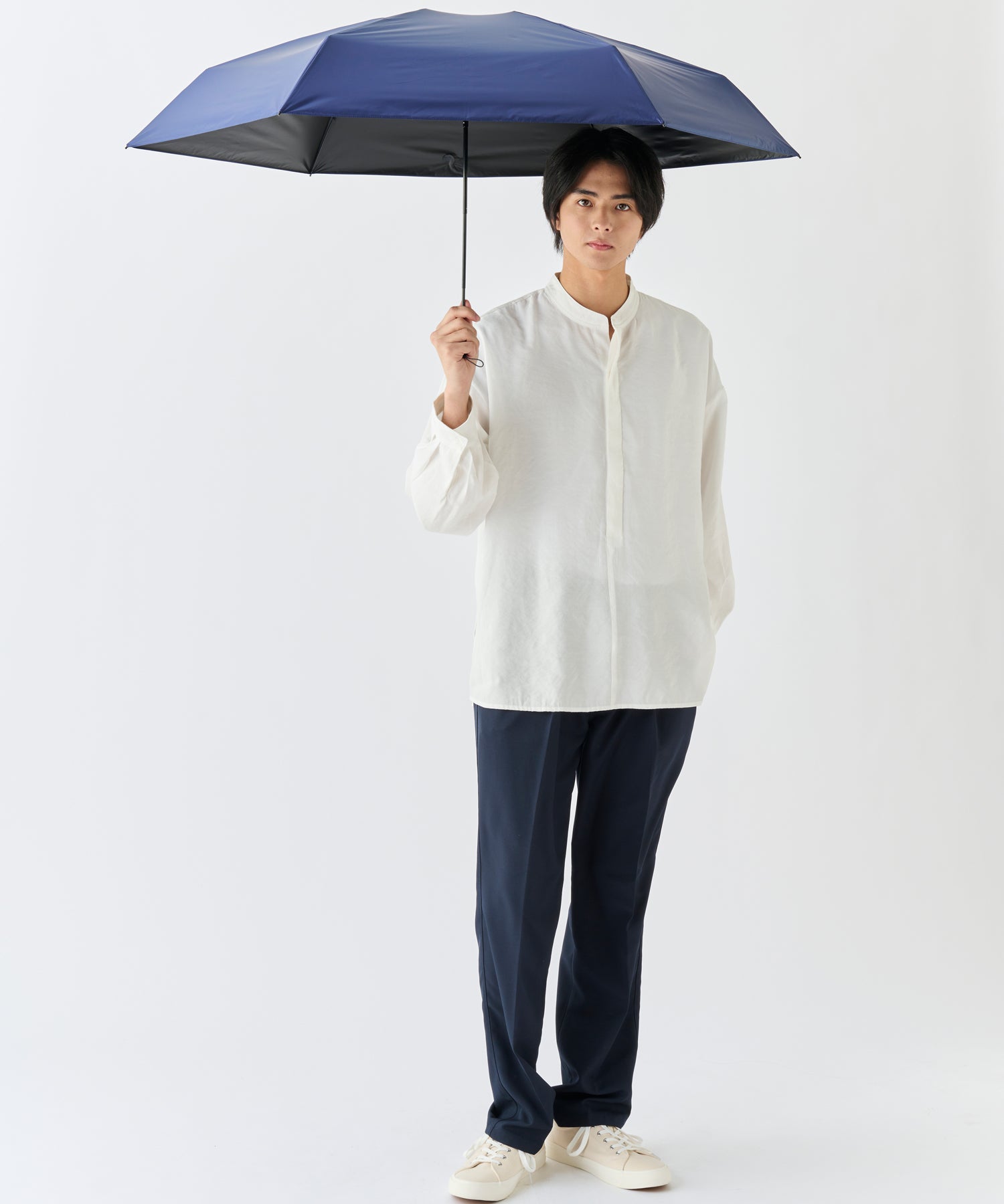 エスタ estaa 【超軽量/約158g~】マジカルテックプロ 遮光率100% 折りたたみ傘 晴雨兼用日傘 61cm (ブラック) ブラック