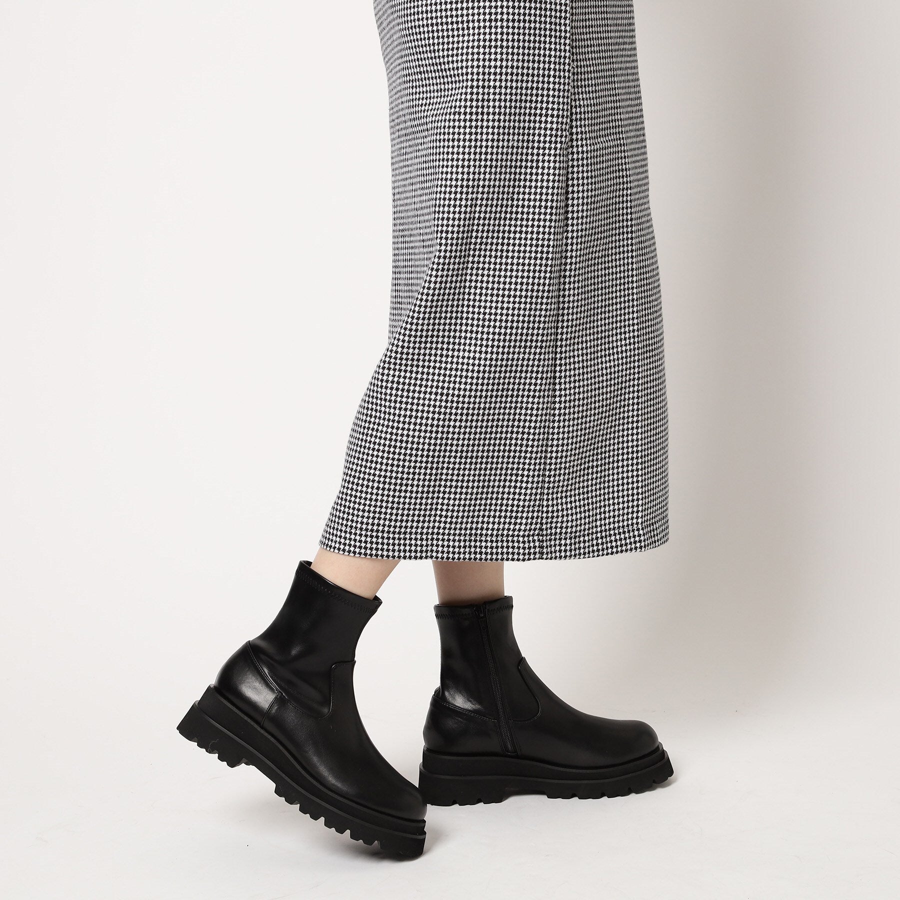 エスペランサ ESPERANZA 厚底トラックソールショートブーツ レイン対応 (ブラック(019)) ブラック(019)