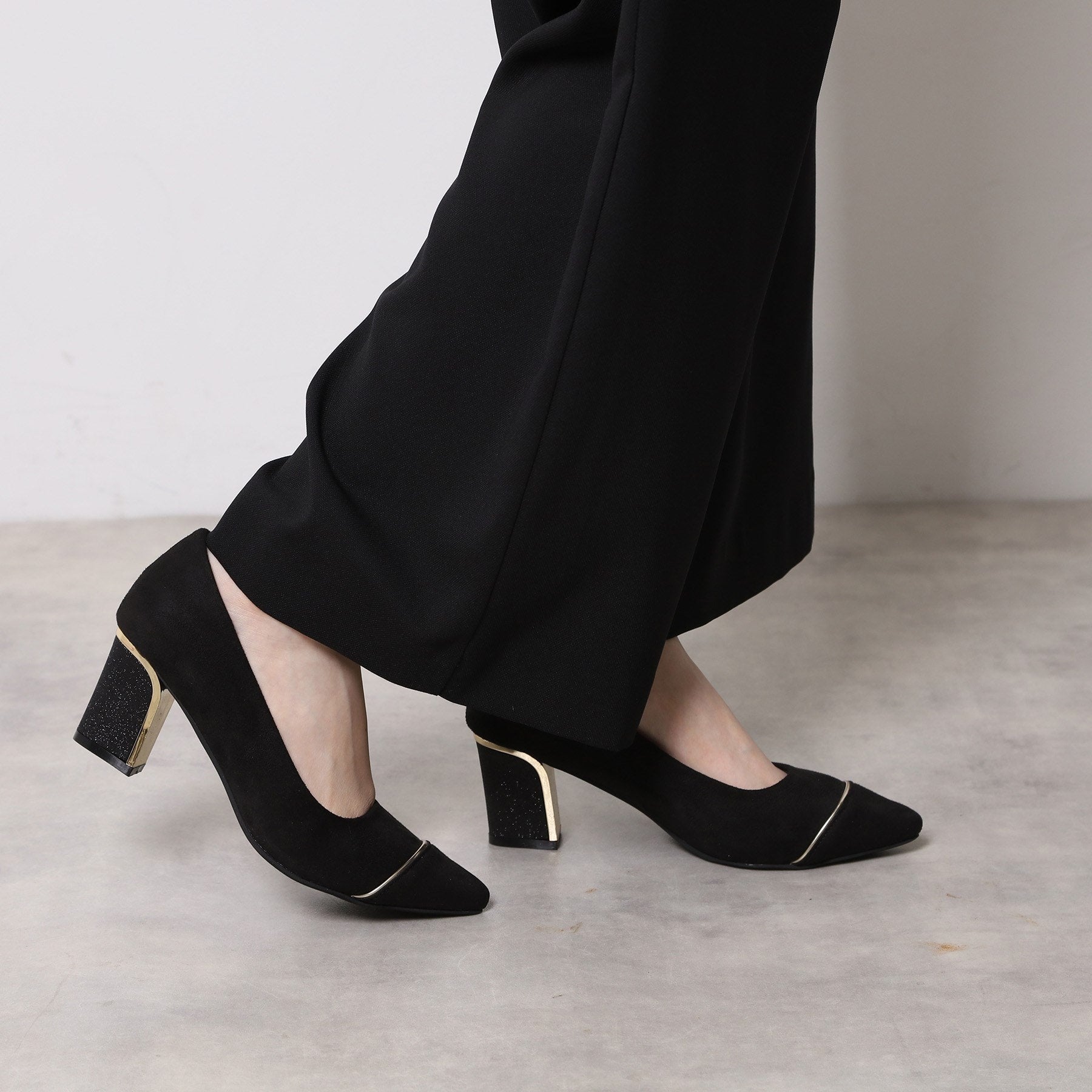 エスペランサ ESPERANZA ラメヒールゴールドラインパンプス (ブラック(019)) ブラック(019)