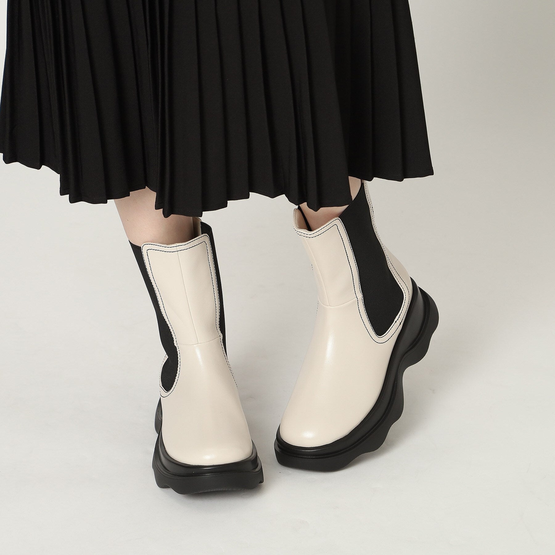 エスペランサ ESPERANZA ウェーブソールサイドゴアショートブーツ (ブラック(019)) ブラック(019)