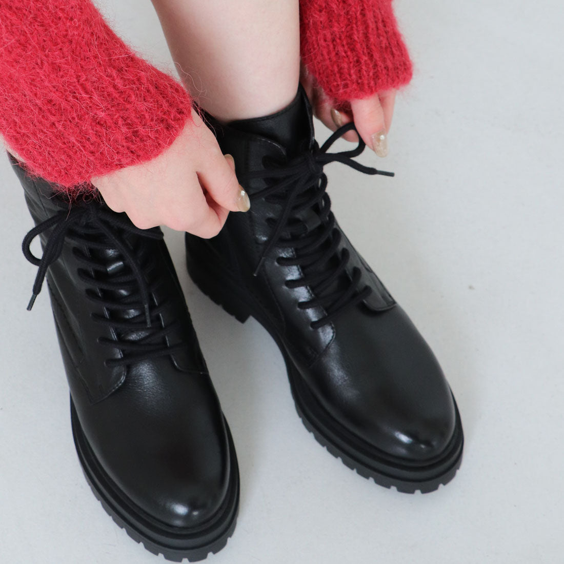 【EVOL/イーボル】 【本革・柔らかい】レースアップショートブーツ IZ8119 (ブラック) ブラック