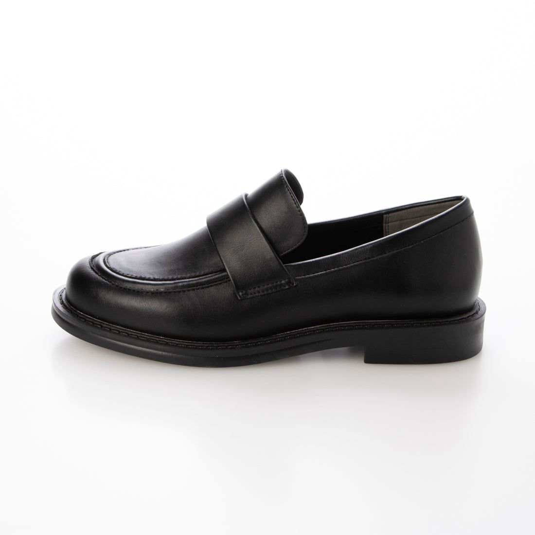 【EVOL/イーボル】 【ふかふか・クッション入り】ラウンドローファー IZ5825 (ブラック) ブラック