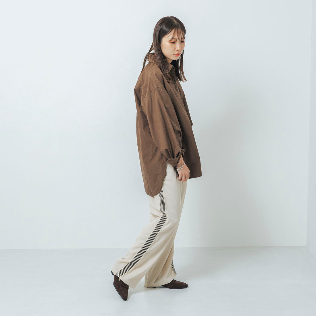 【EVOL/イーボル】 【柔らかい・22.0-25.0サイズ展開】コインローファー IZ5821 (ブラック) ブラウンスエード