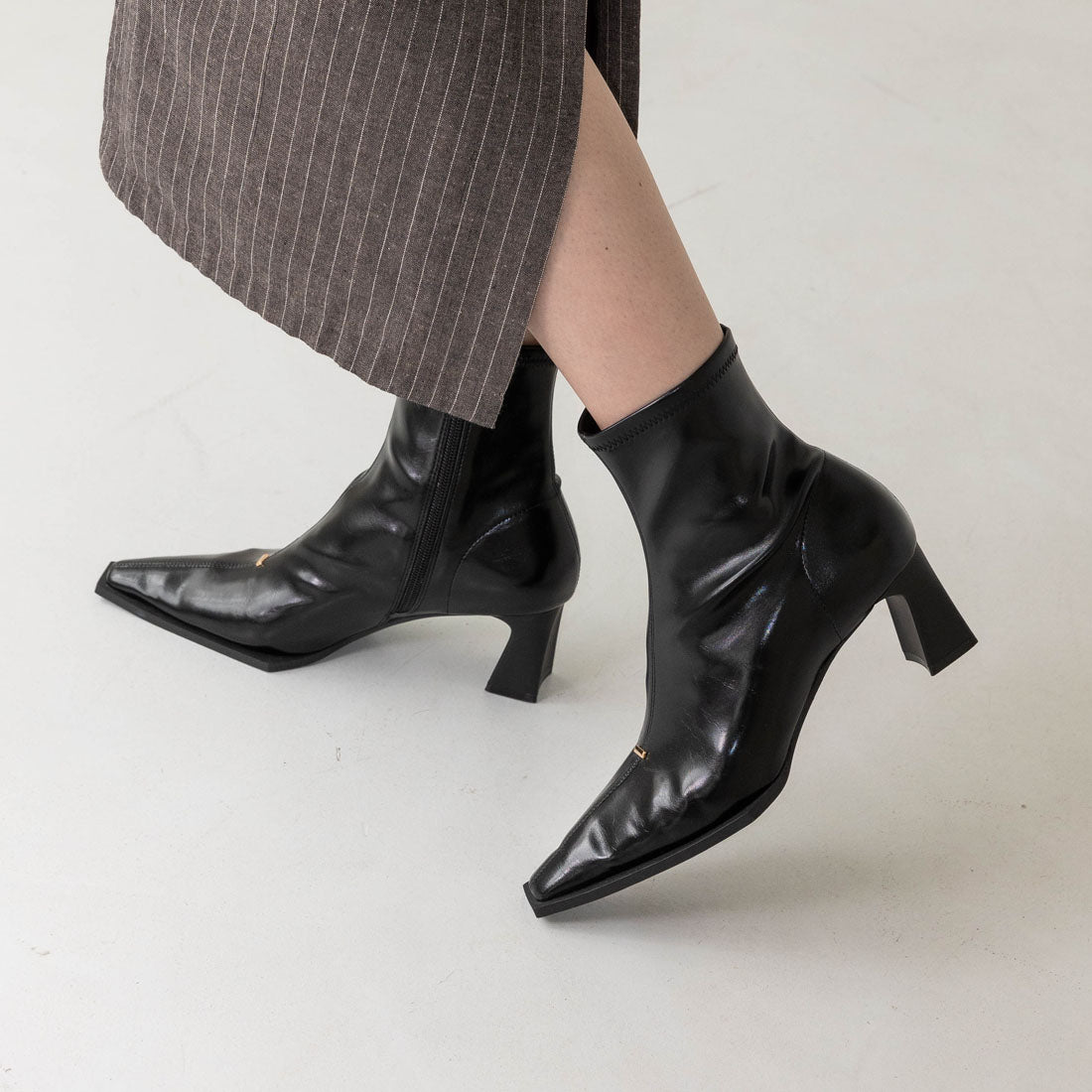 【EVOL/イーボル】 【S-LLサイズ展開・柔らかい】ストレッチ6cmショートブーツ BZ23840 (ブラック) ブラック