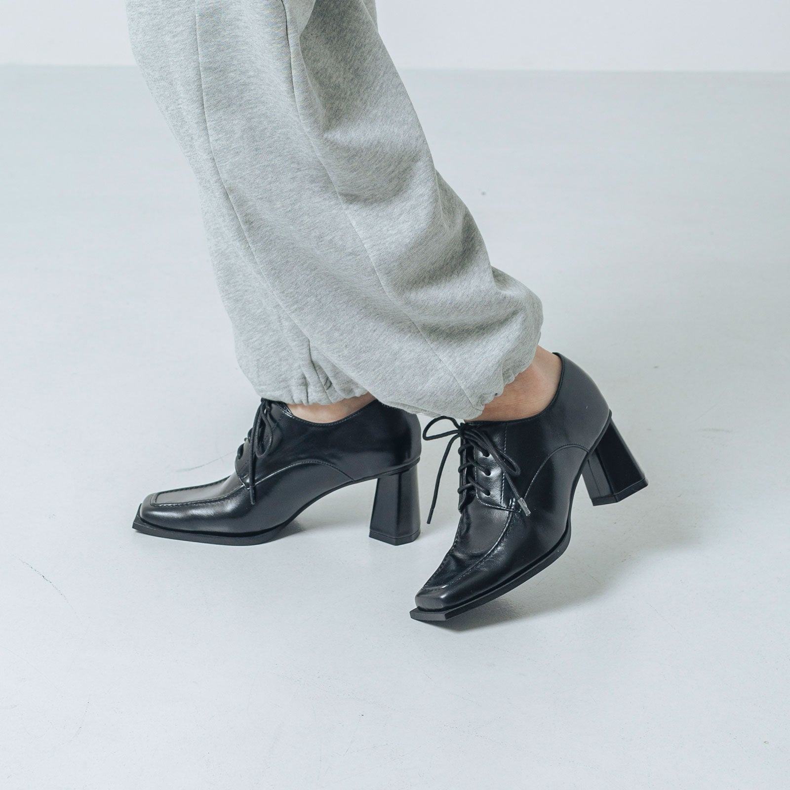 【EVOL/イーボル】 【ふかふか・柔らかい】スクエアレースアップシューズ BZ23843 (ブラック) ブラック