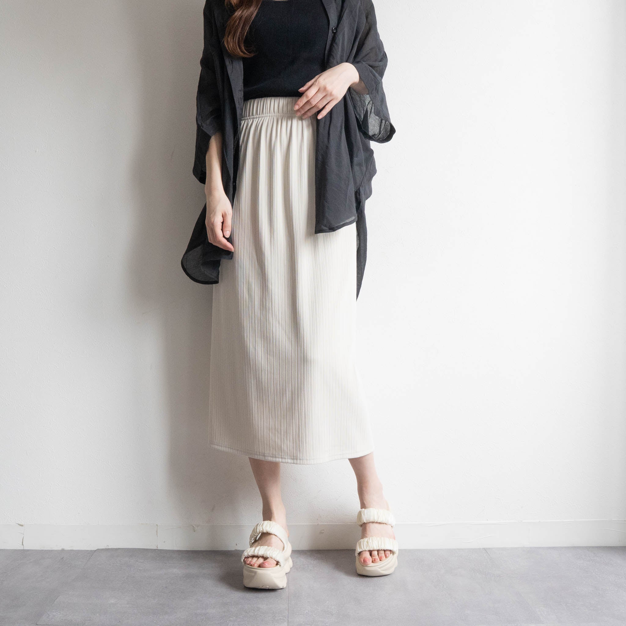 ファビーファビー FABBY FABBY. サテンシャーリング2ベルト厚底サンダル (オフホワイト) オフホワイト