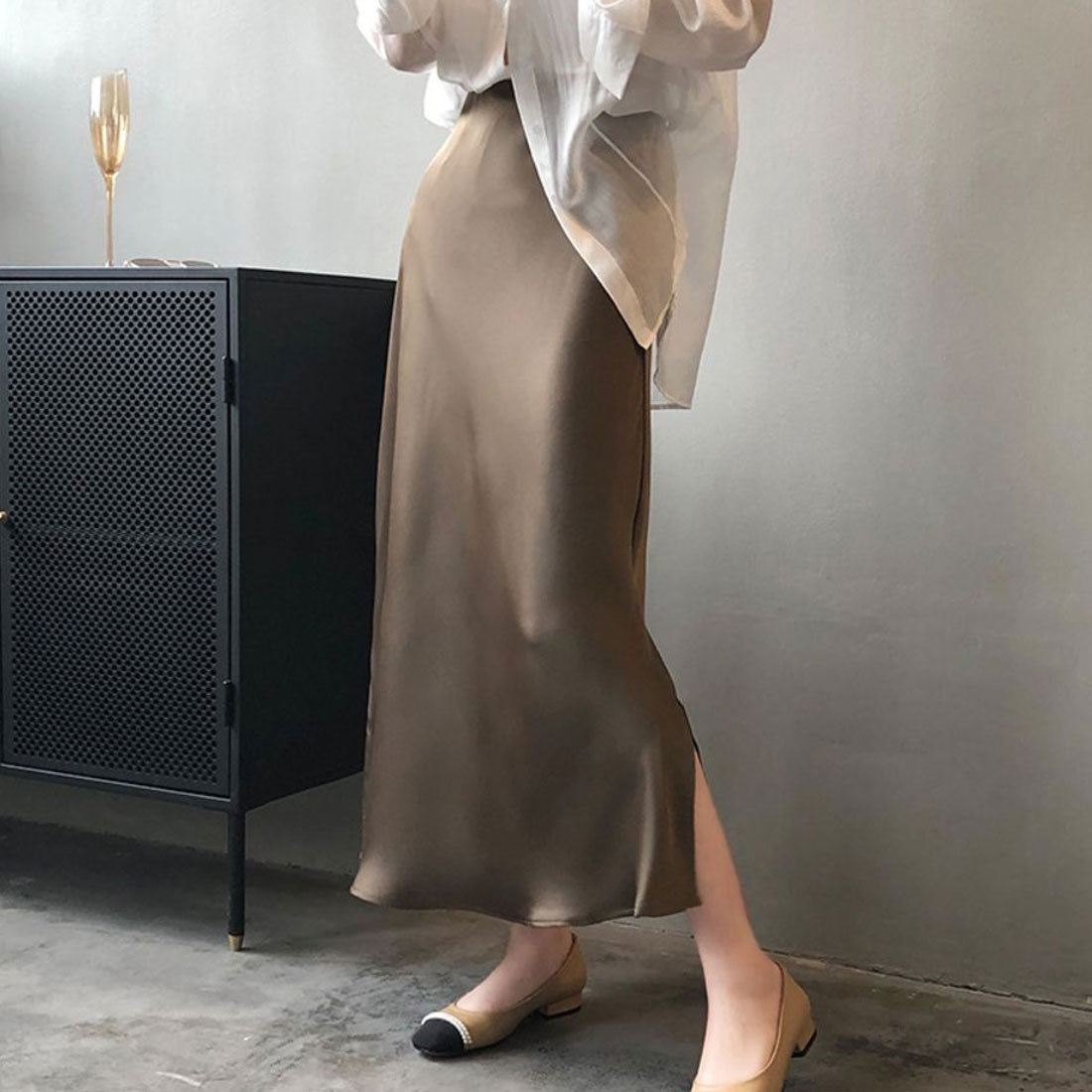 フォースメント Forcement テクいらずで映えるサテン風ロングスカート,ブラウン