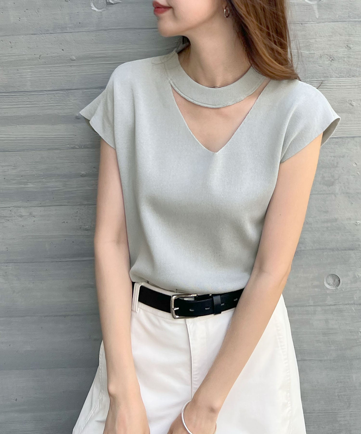 フューティアランド Futier Land アシメスリーブチョーカーネックトップス (ライトグレー) ライトグレー