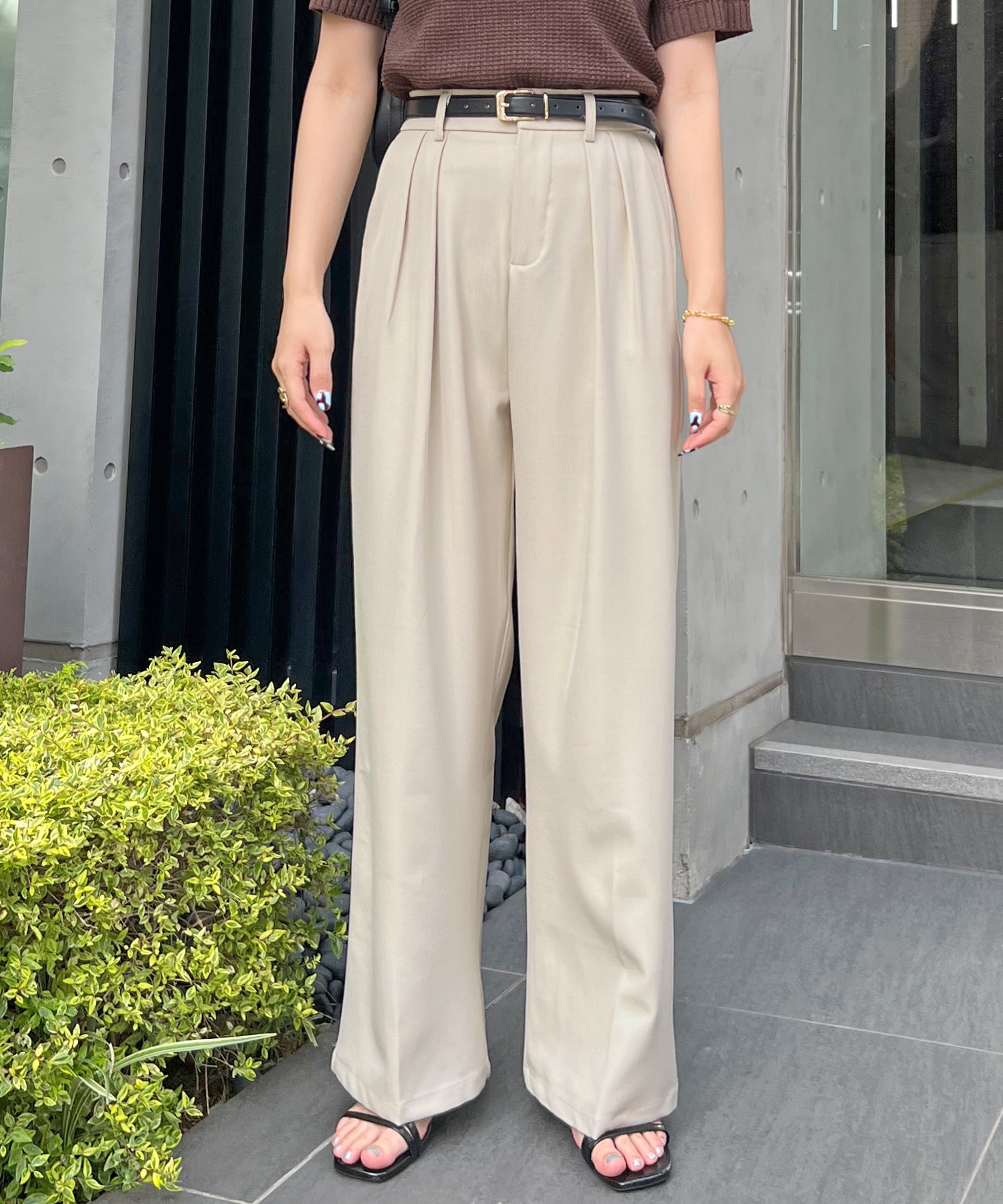 フューティアランド Futier Land ツータックワイドストレートスラックス (ベージュ) ベージュ