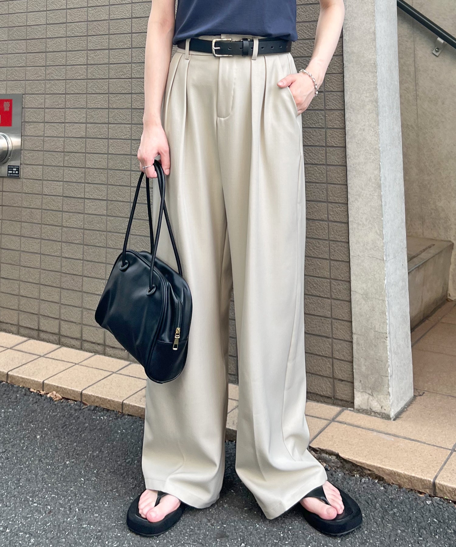 フューティアランド Futier Land ツータックワイドストレートスラックス (ベージュ) ベージュ