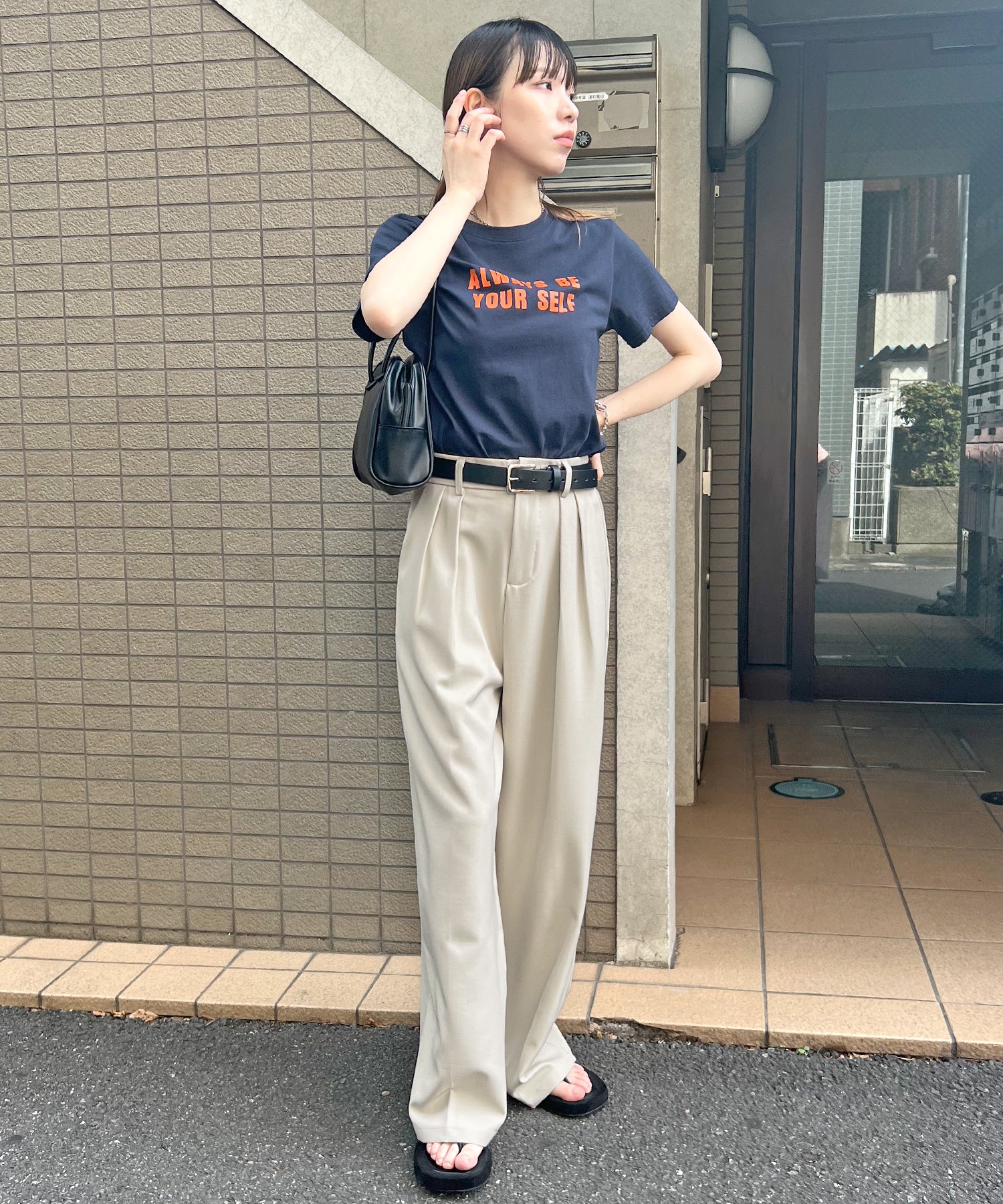 フューティアランド Futier Land ツータックワイドストレートスラックス (ベージュ) ベージュ