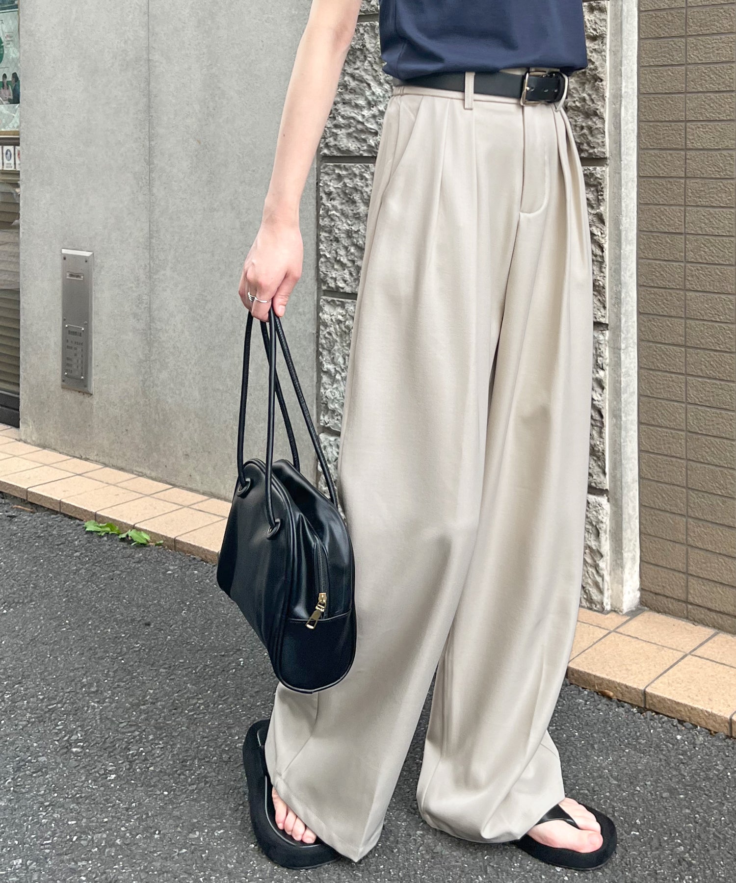 フューティアランド Futier Land ツータックワイドストレートスラックス (ベージュ) ベージュ