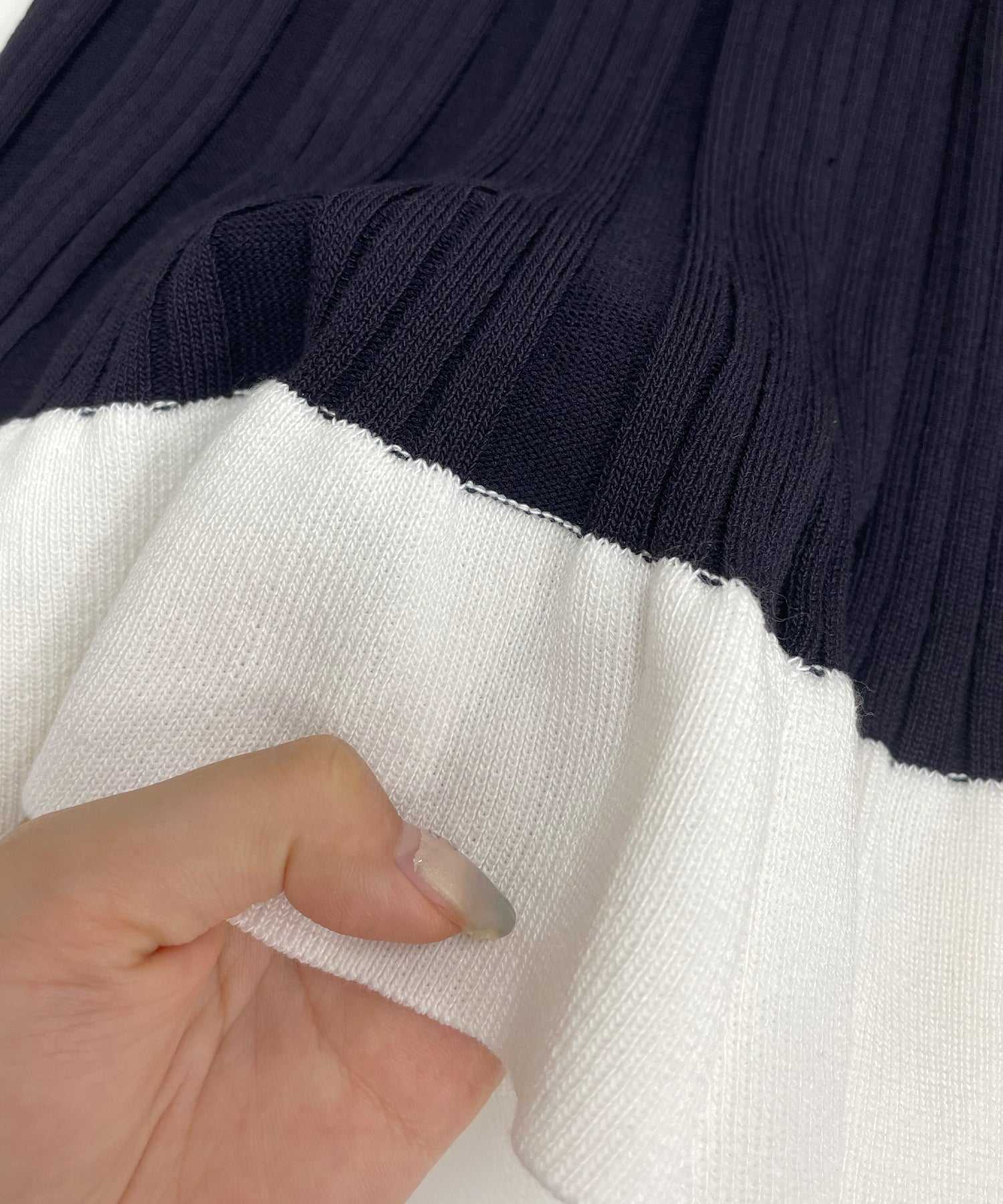 フューティアランド Futier Land パイピングニットフレアタンクトップ (アイボリー) アイボリー