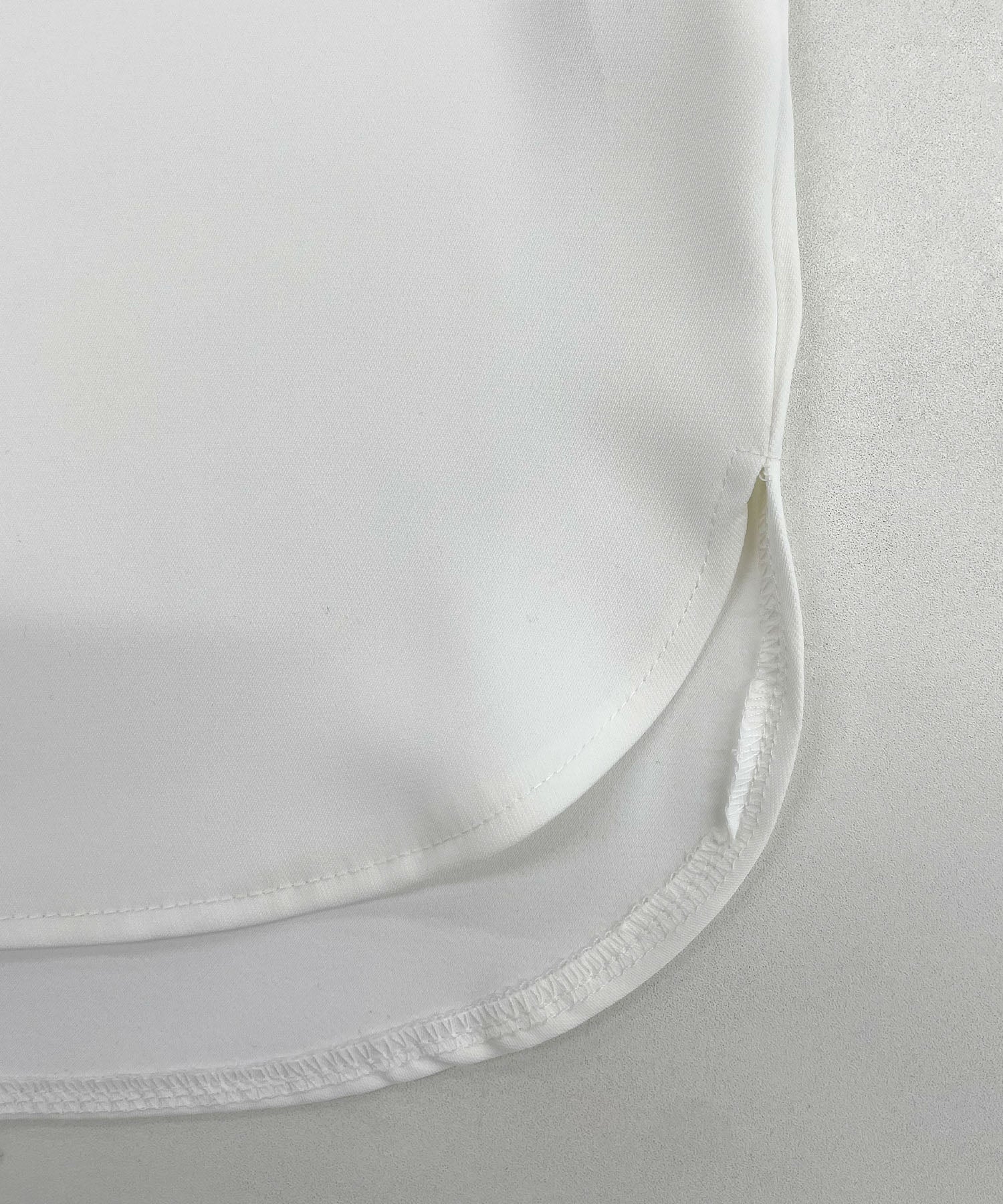 フューティアランド Futier Land とろみVネック長袖ブラウス (ネイビー) ネイビー