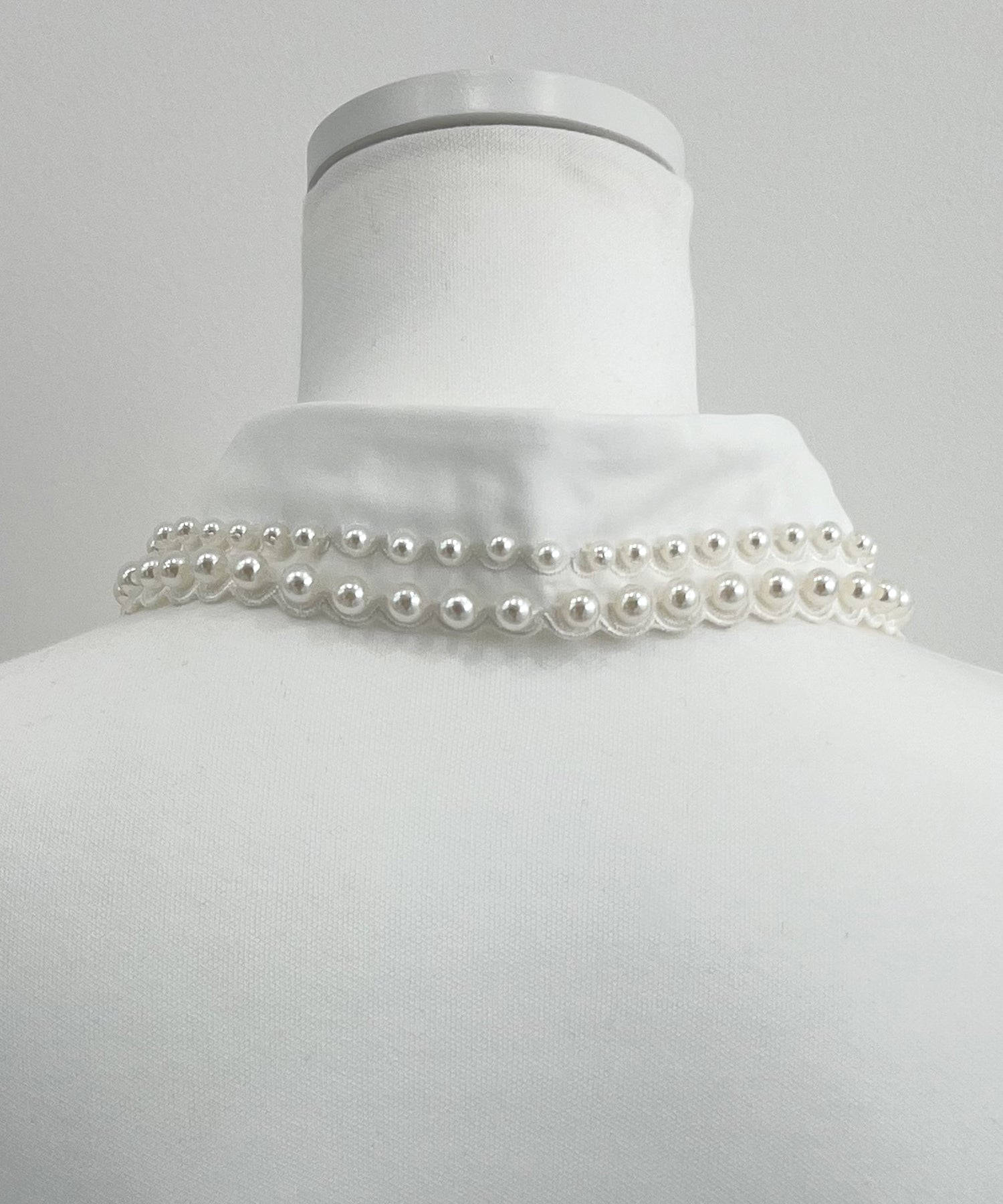 フューティアランド Futier Land パールビジュー付け襟 (ホワイト) ホワイト