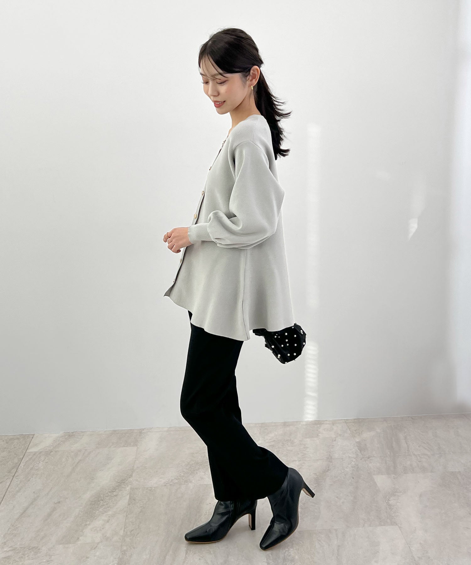 フューティアランド Futier Land ペプラムニットカーディガン (ライトグレー) ライトグレー