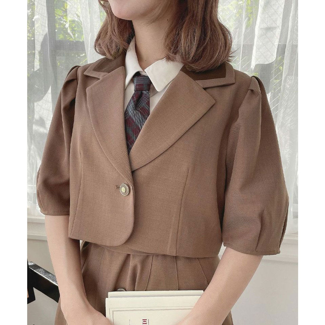 フィント F i.n.t 釦使いパフスリーブジャケットセットアップ (BROWN) BROWN