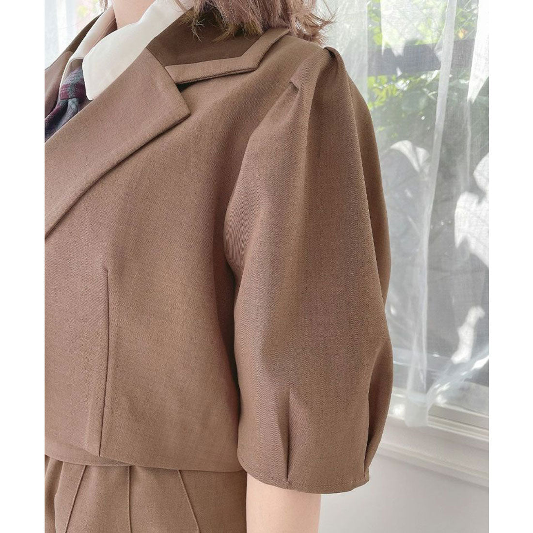 フィント F i.n.t 釦使いパフスリーブジャケットセットアップ (BROWN) BROWN