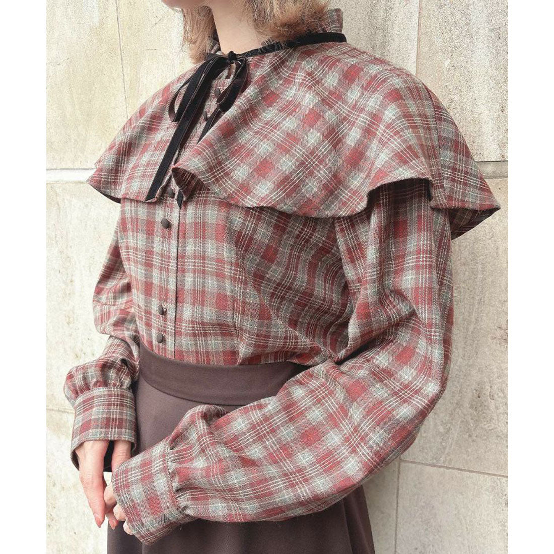 フィント F i.n.t 【洗える/セットアップ可能】ケープ付きチェックブラウス (BROWN×RE) BROWN×RE