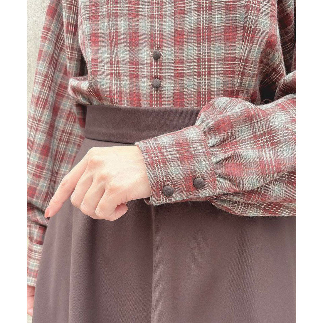 フィント F i.n.t 【洗える/セットアップ可能】ケープ付きチェックブラウス (BROWN×RE) BROWN×RE