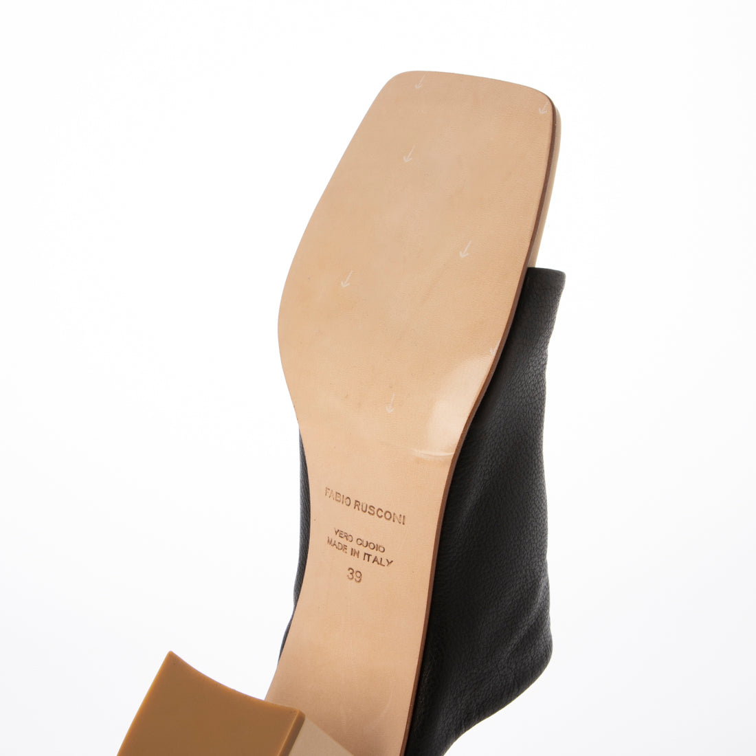 ファビオルスコーニ FABIO RUSCONI スクエアトウソフトレザーミュールサンダル (ブラックコンビ) ブラックコンビ