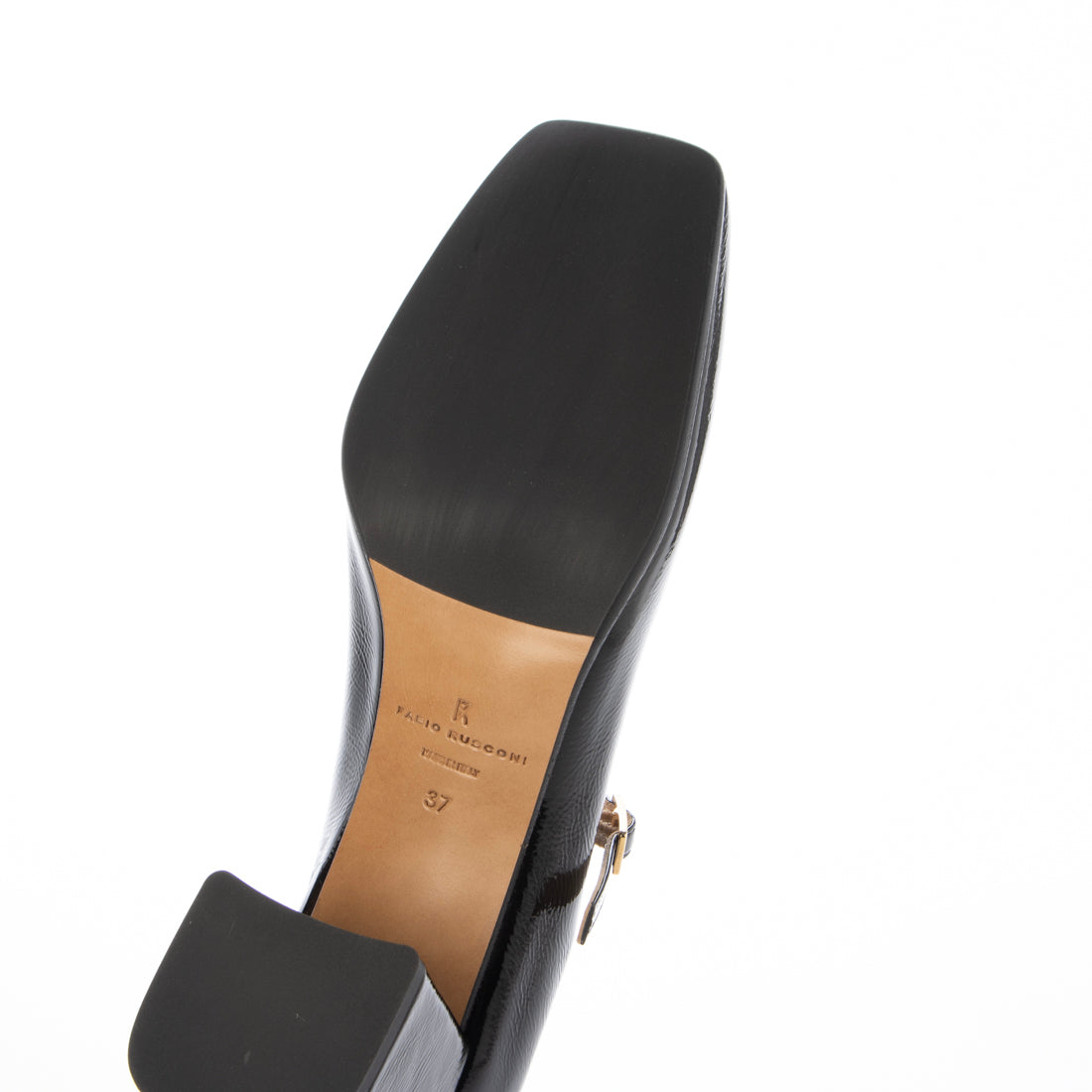 ファビオルスコーニ FABIO RUSCONI スクエアトウワンストラップパンプス (ブラックエナメル) ブラックエナメル