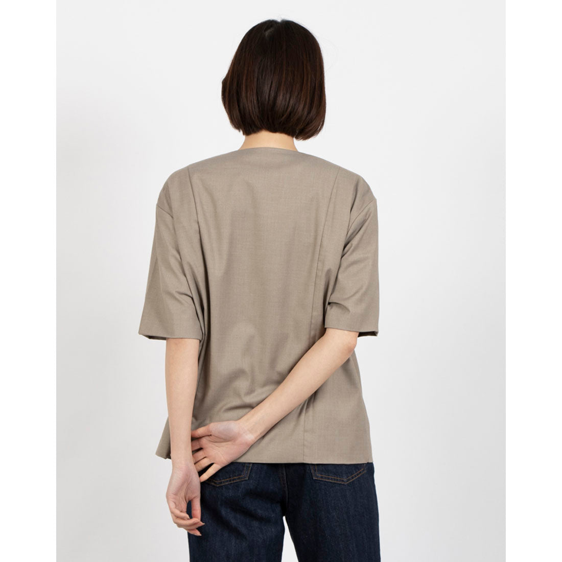 フェピュール feepur ノーカラー半袖ジャケット (BEG) BEG