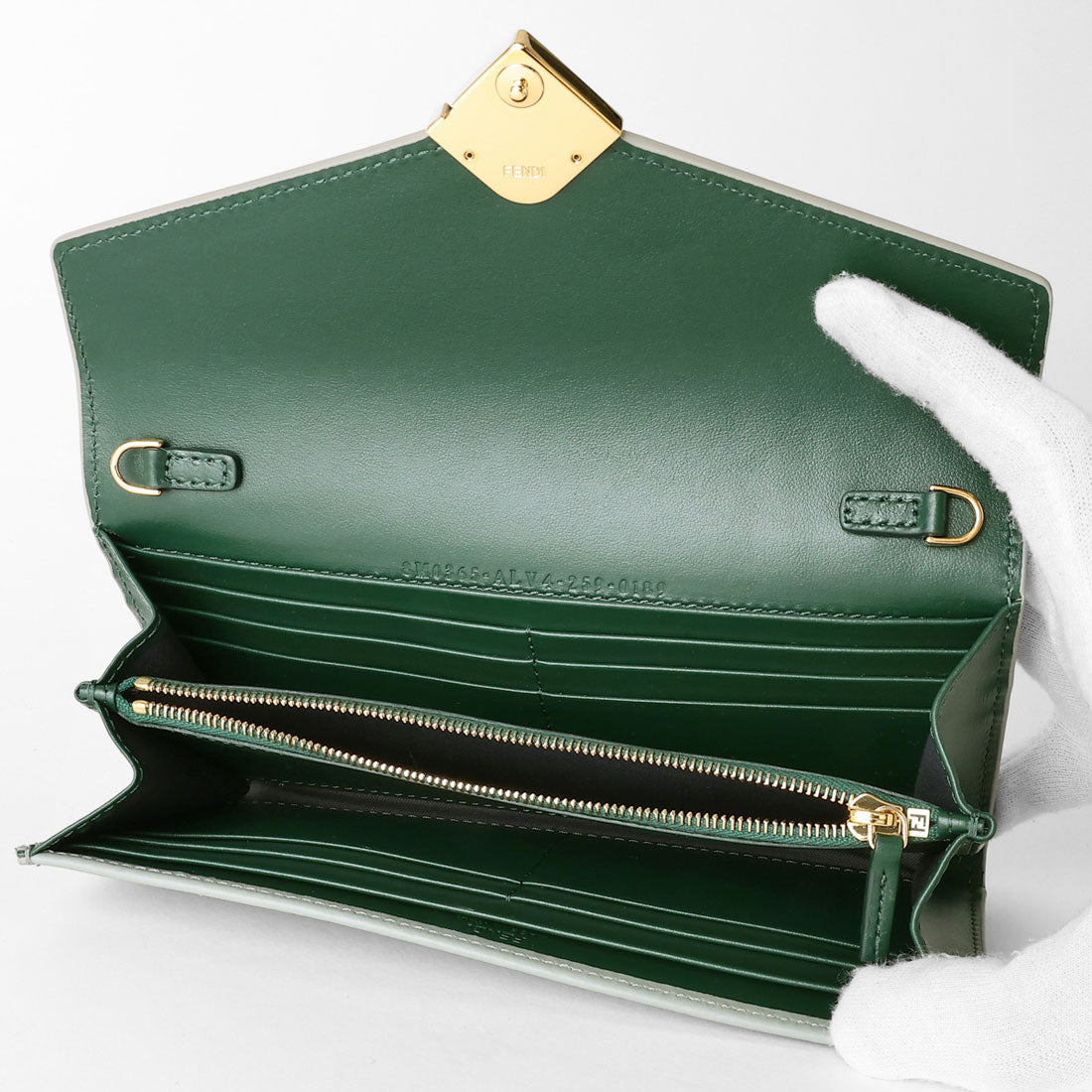 フェンディ FENDI 長財布 FFダイヤモンド LONG WALLET 8M0365 ALV4 F1TWG (ヴェルデ) ヴェルデ
