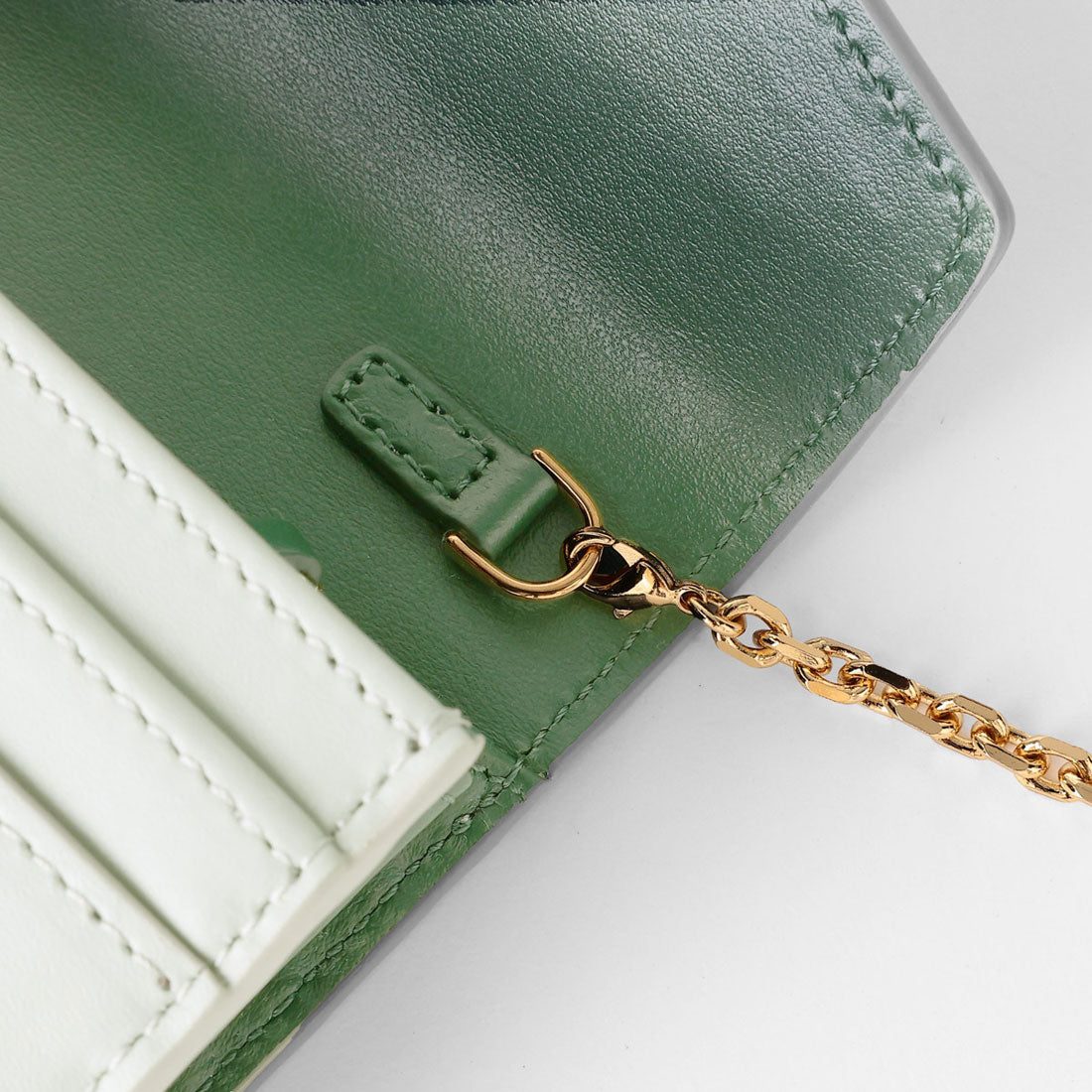 フェンディ FENDI 長財布 FFダイヤモンド LONG WALLET 8M0365 ALV4 F1TWG (ヴェルデ) ヴェルデ