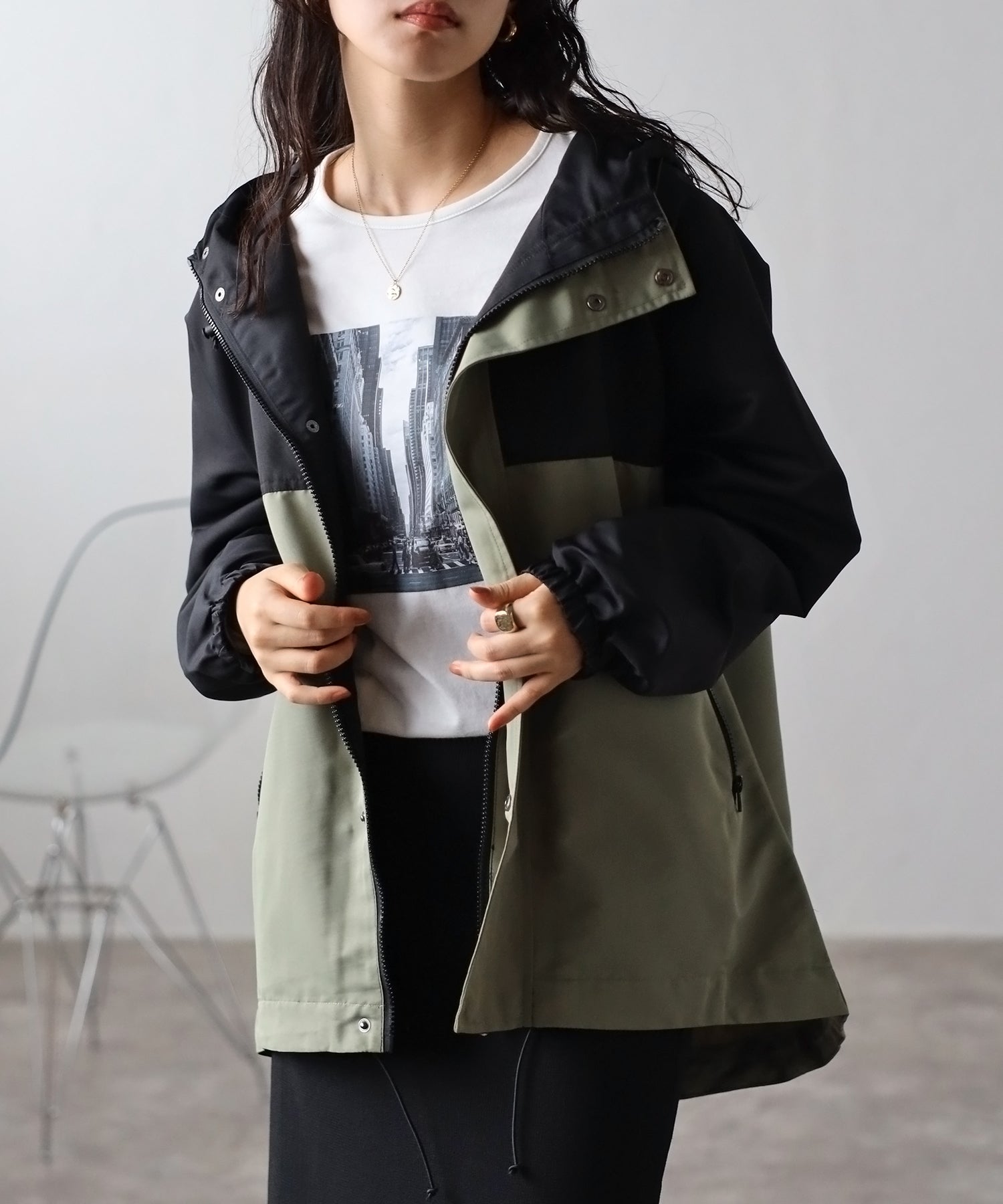 フィズ Fizz フード付きマウンテンパーカー  AW マンパ オーバーサイズ アウトドア,ブラック/カーキ(218)