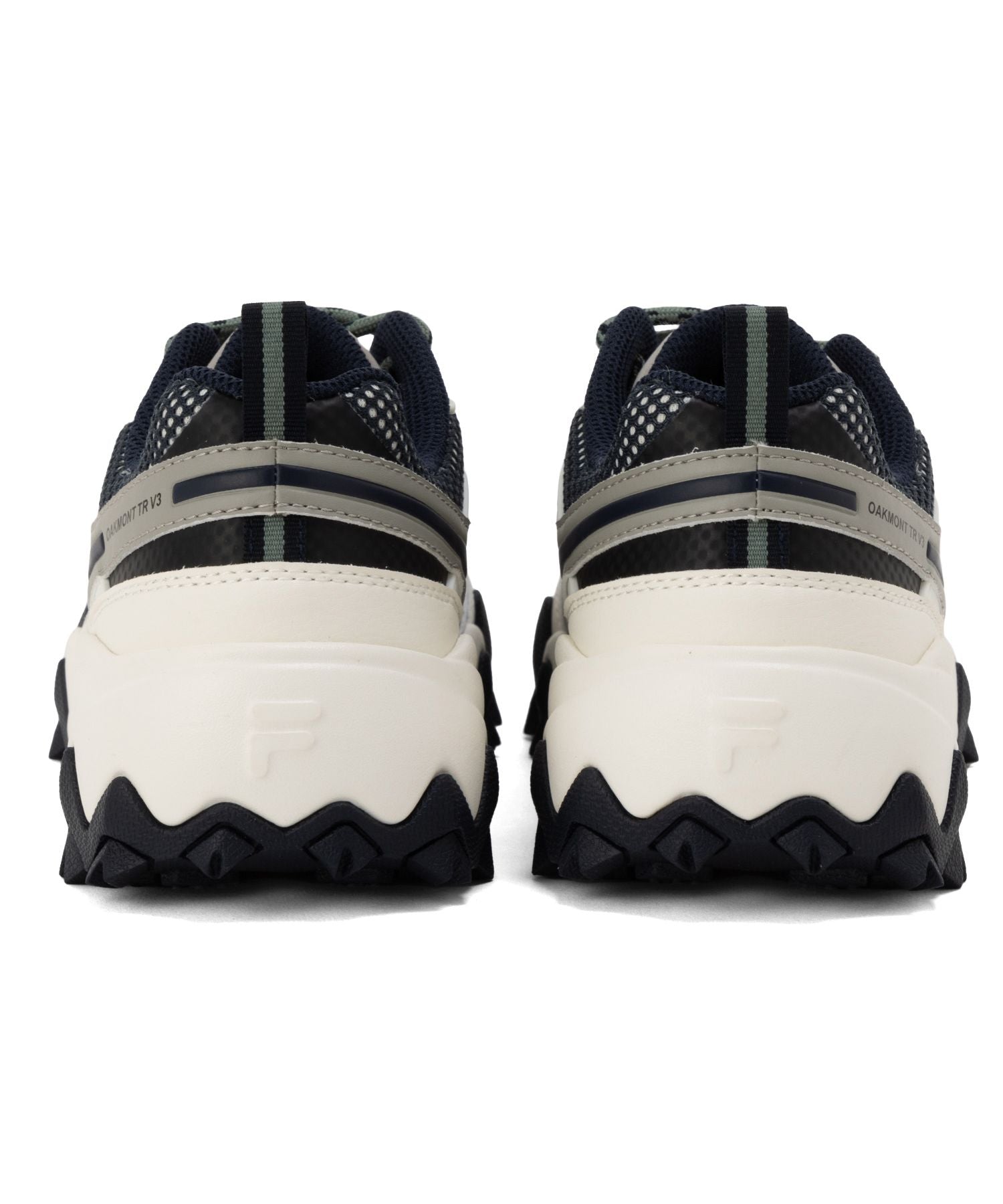 FILA OAKMONT TR v3 / Oakmont TR v3 Casual Thick-soled Sneakers / Light Gray