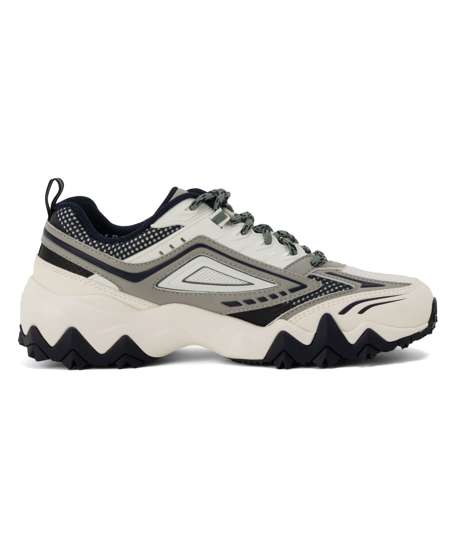 FILA OAKMONT TR v3 / Oakmont TR v3 Casual Thick-soled Sneakers / Light Gray