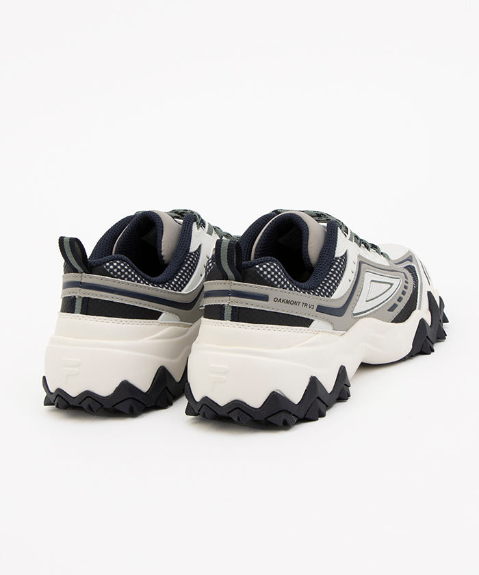 FILA OAKMONT TR v3 / Oakmont TR v3 Casual Thick-soled Sneakers / Light Gray
