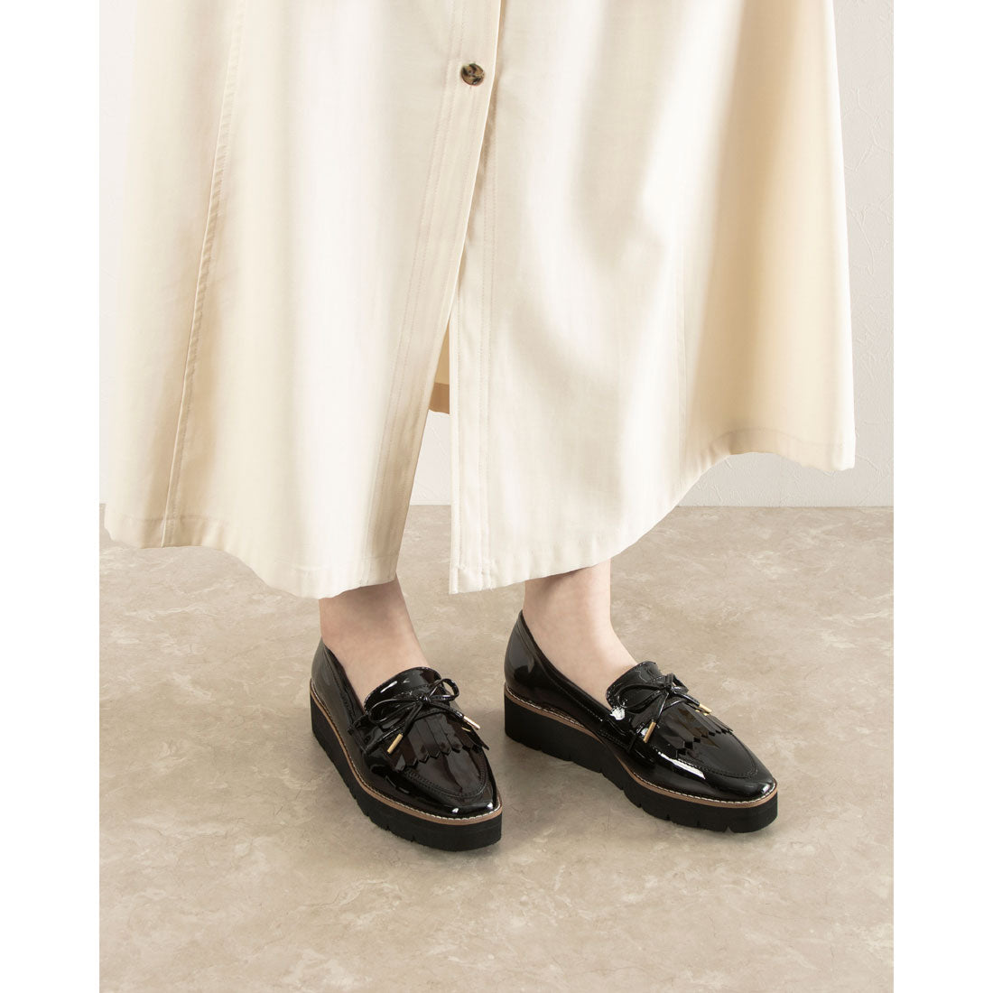 フィン Fin 厚底リボンキルトローファー【低反発スポンジ入り】 (ブラック) ブラック