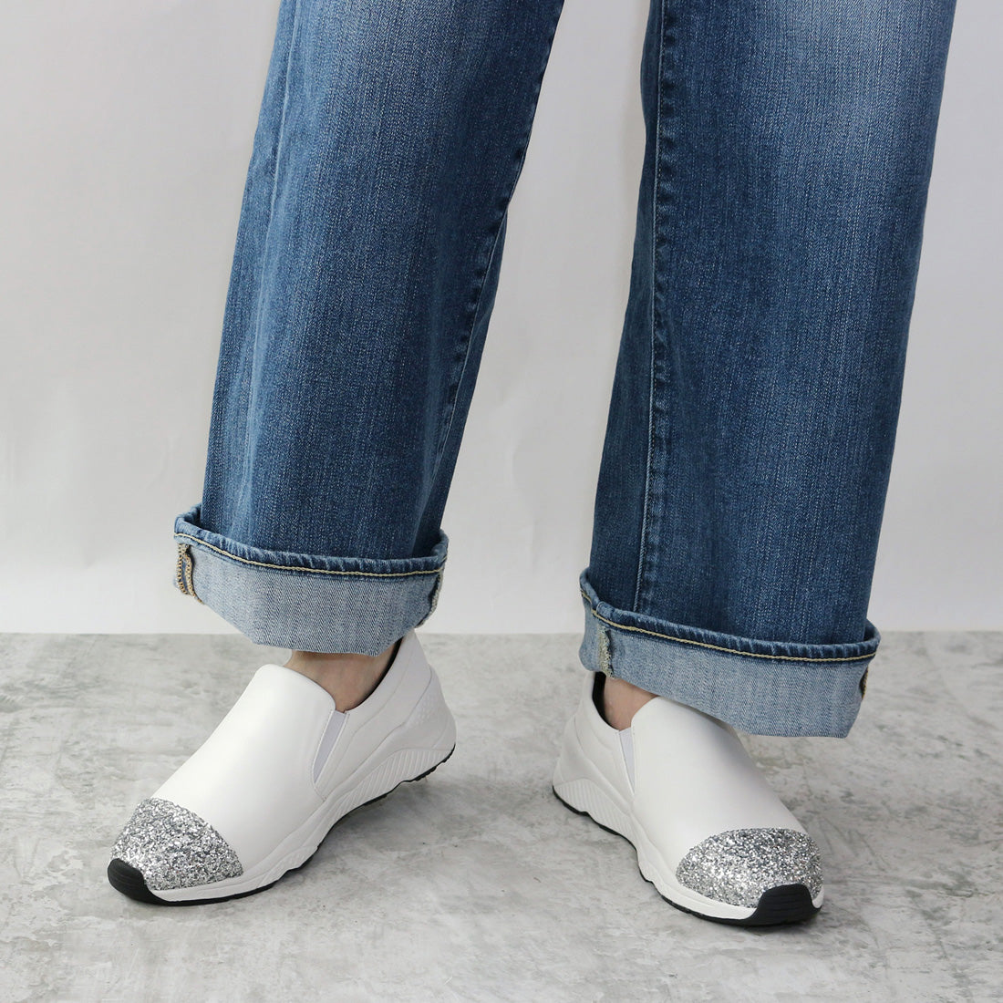 フィン Fin グリッター厚底スリッポン【低反発スポンジ入り】