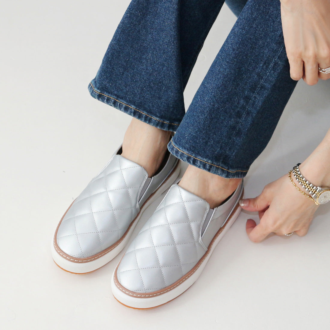 フィン Fin 厚底キルティングスリッポン【低反発スポンジ入り】 (シルバー) シルバー