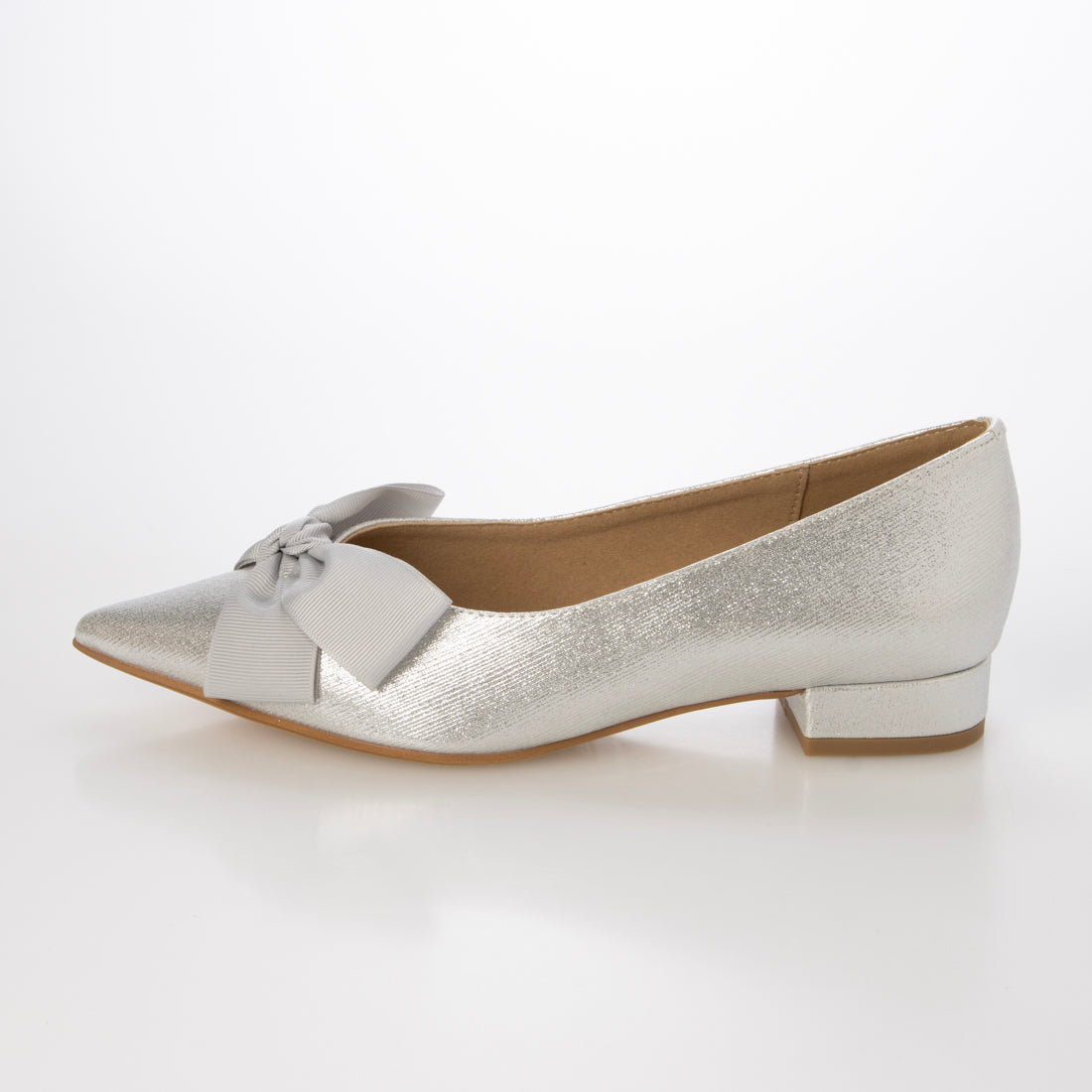 フィン Fin ポインテッドトゥリボンフラットシューズ【低反発スポンジ入り】 (シルバー) シルバー