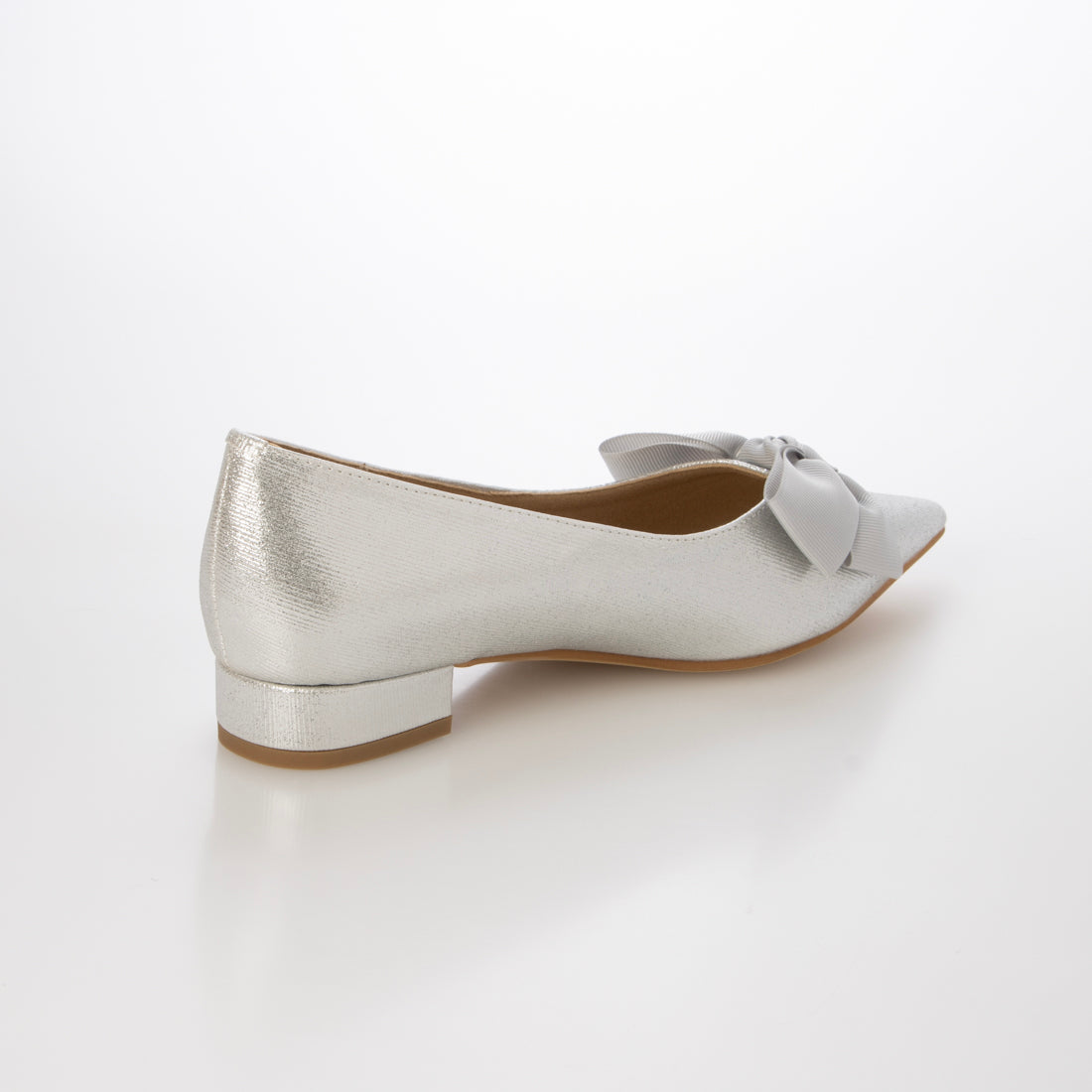 フィン Fin ポインテッドトゥリボンフラットシューズ【低反発スポンジ入り】 (シルバー) シルバー