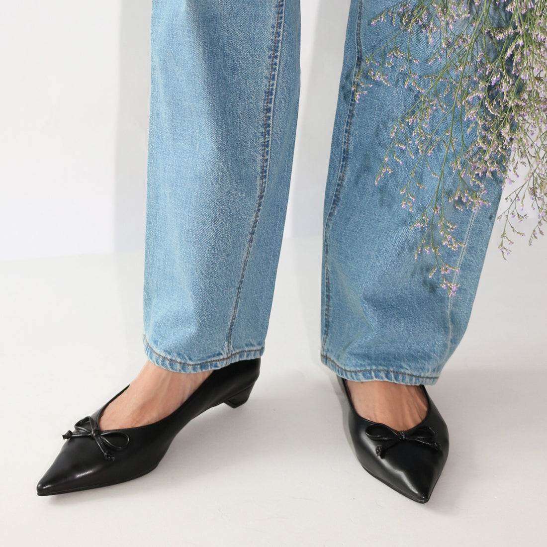 フィン Fin ポインテッドトゥVカットバレエシューズ【低反発スポンジ入り】 (ブラックスムース) ブラックスムース