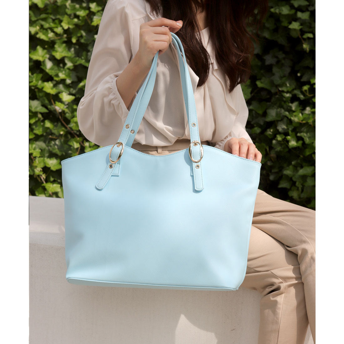 Floge New Round Leather Office Tote Bag