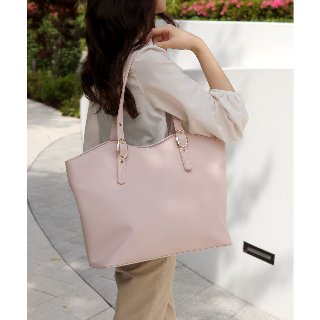 フロージュ florge ニューラウンドレザーオフィストートバッグ,スモークピンク