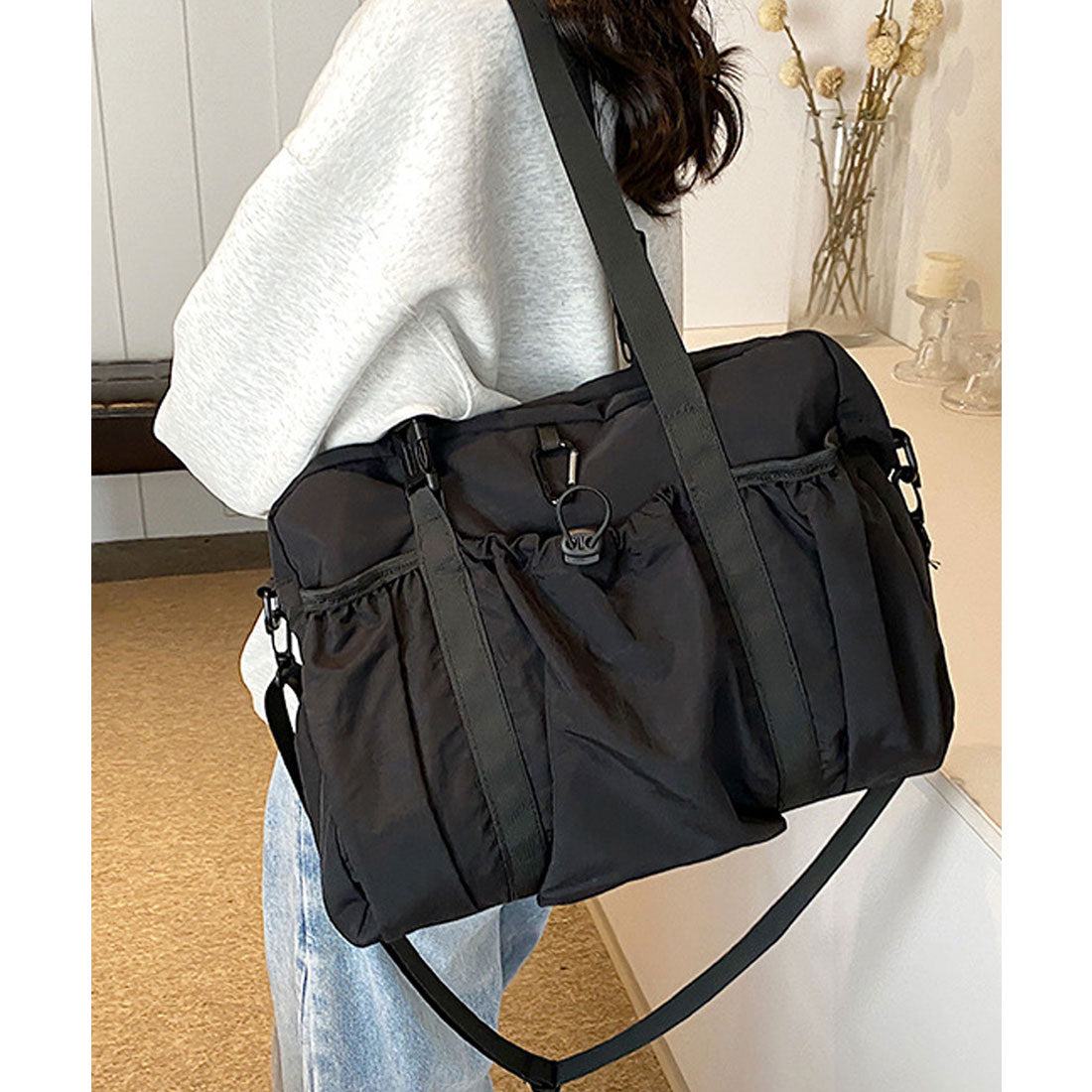 フロージュ florge 【A4収納可・軽い◎】2WAY ギャザーポケットカジュアルボストンバッグ/ショルダーバッグ (ブラック) ブラック